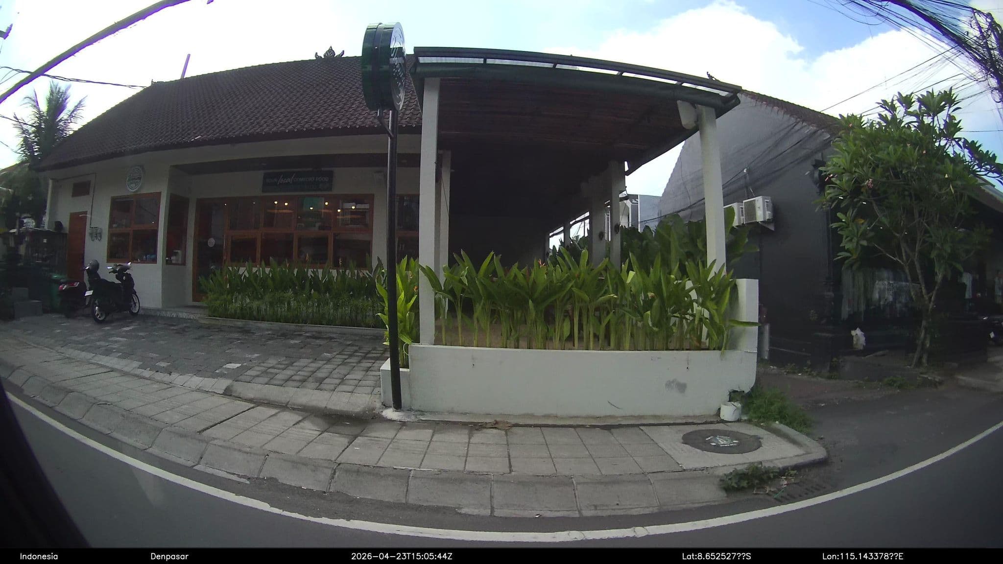 Street view near Bali Vibes Hostel, Dalung — © Kaart---RIGHT (CC BY-SA · Mapillary)