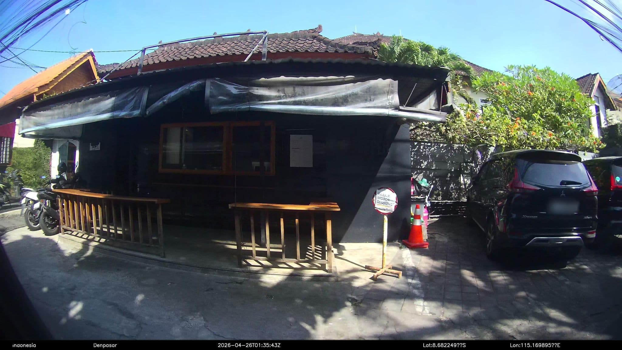 Street view near Nyima Bugget Inn, Legian — © Kaart---RIGHT (CC BY-SA · Mapillary)