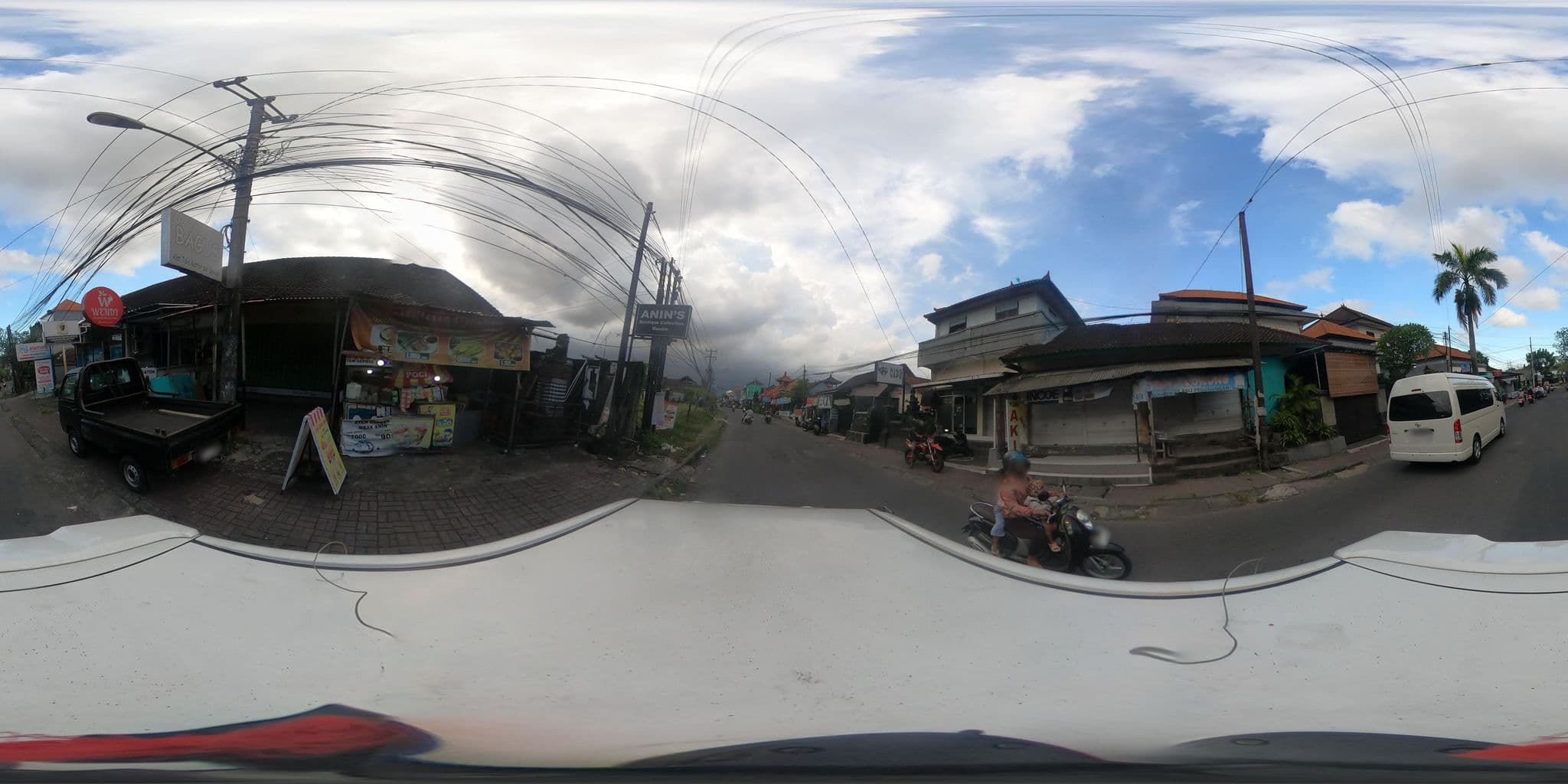 Street view near Ball Room Hotel Indonesia Kempinski, Denpasar — © Kaart---360 (CC BY-SA · Mapillary)