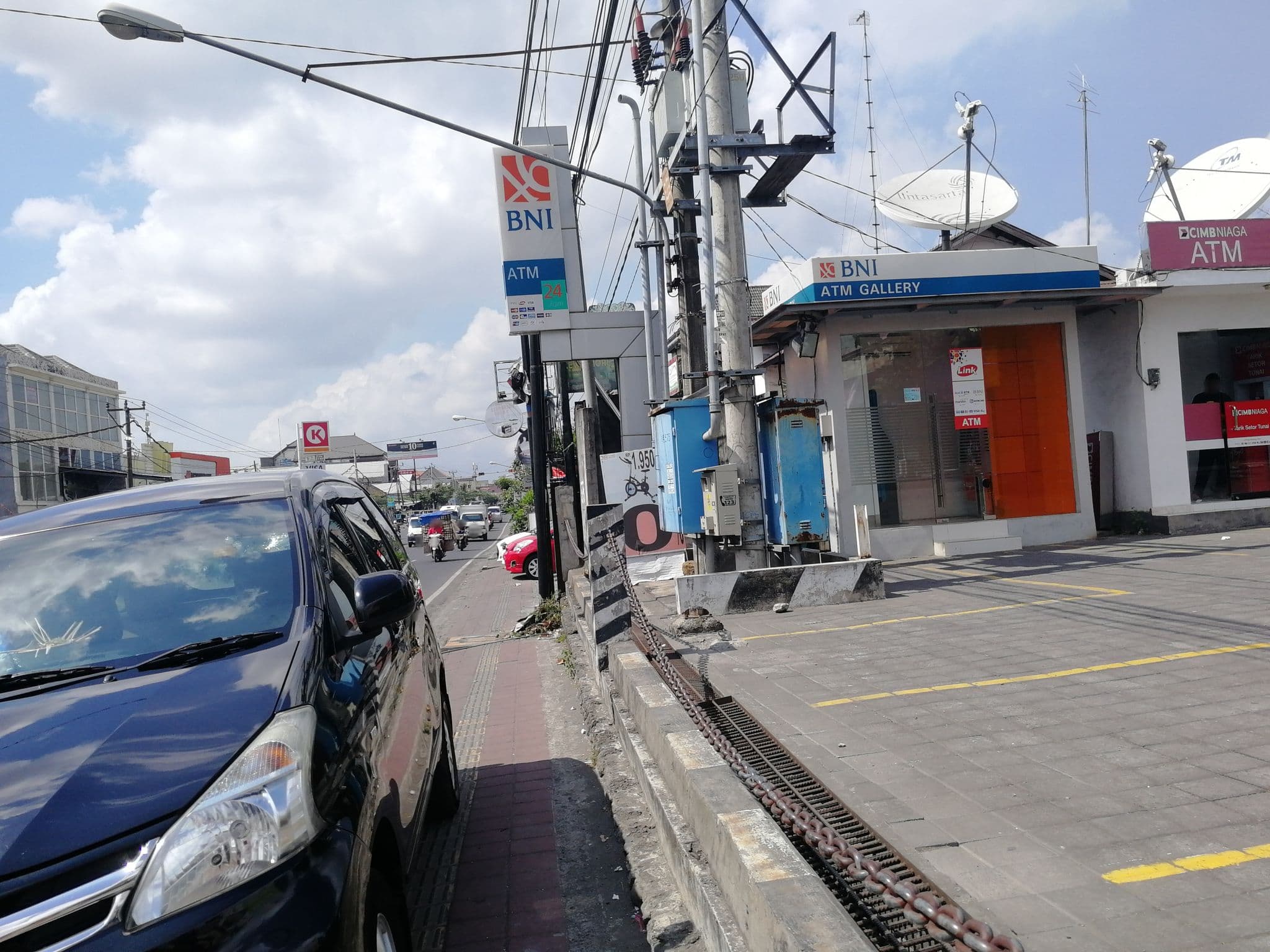 Street view near hotel Haris, Denpasar — © thewayofmando (CC BY-SA · Mapillary)