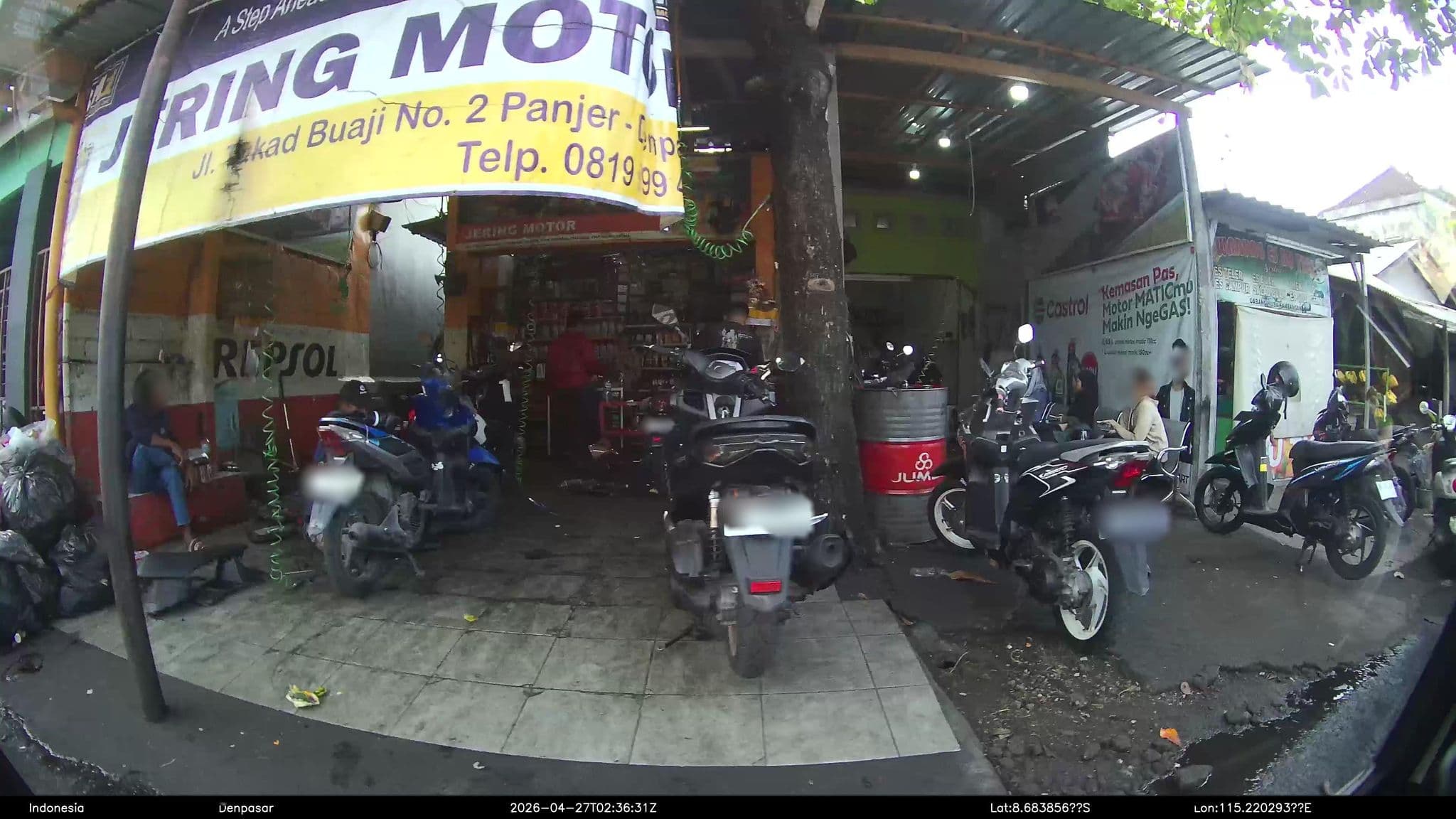 Street view near Makeup Room, Blue Point Villas, Denpasar — © Kaart---LEFT (CC BY-SA · Mapillary)