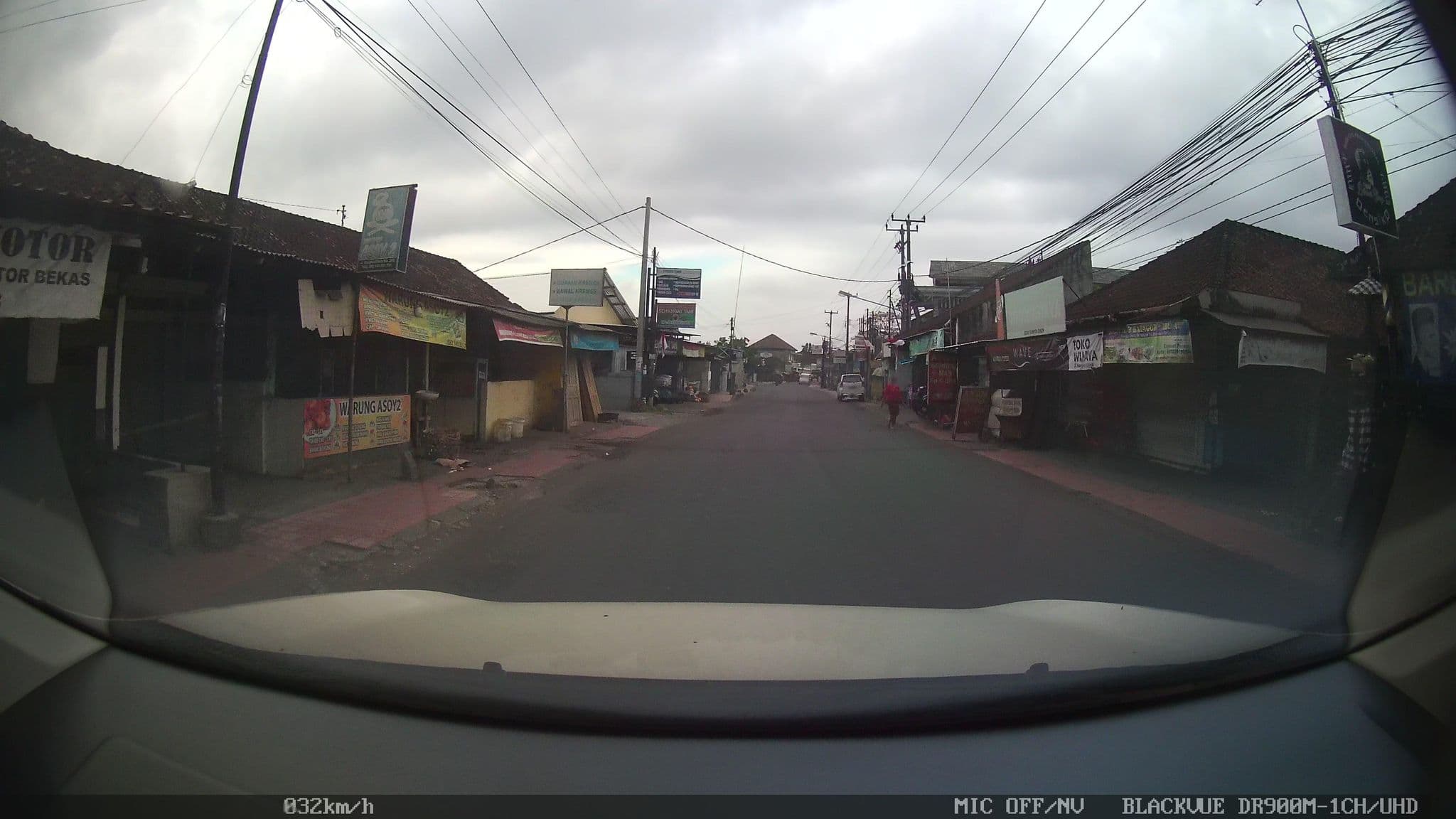 Street view near Hotel Dewi Karya, Denpasar — © kaart_2 (CC BY-SA · Mapillary)