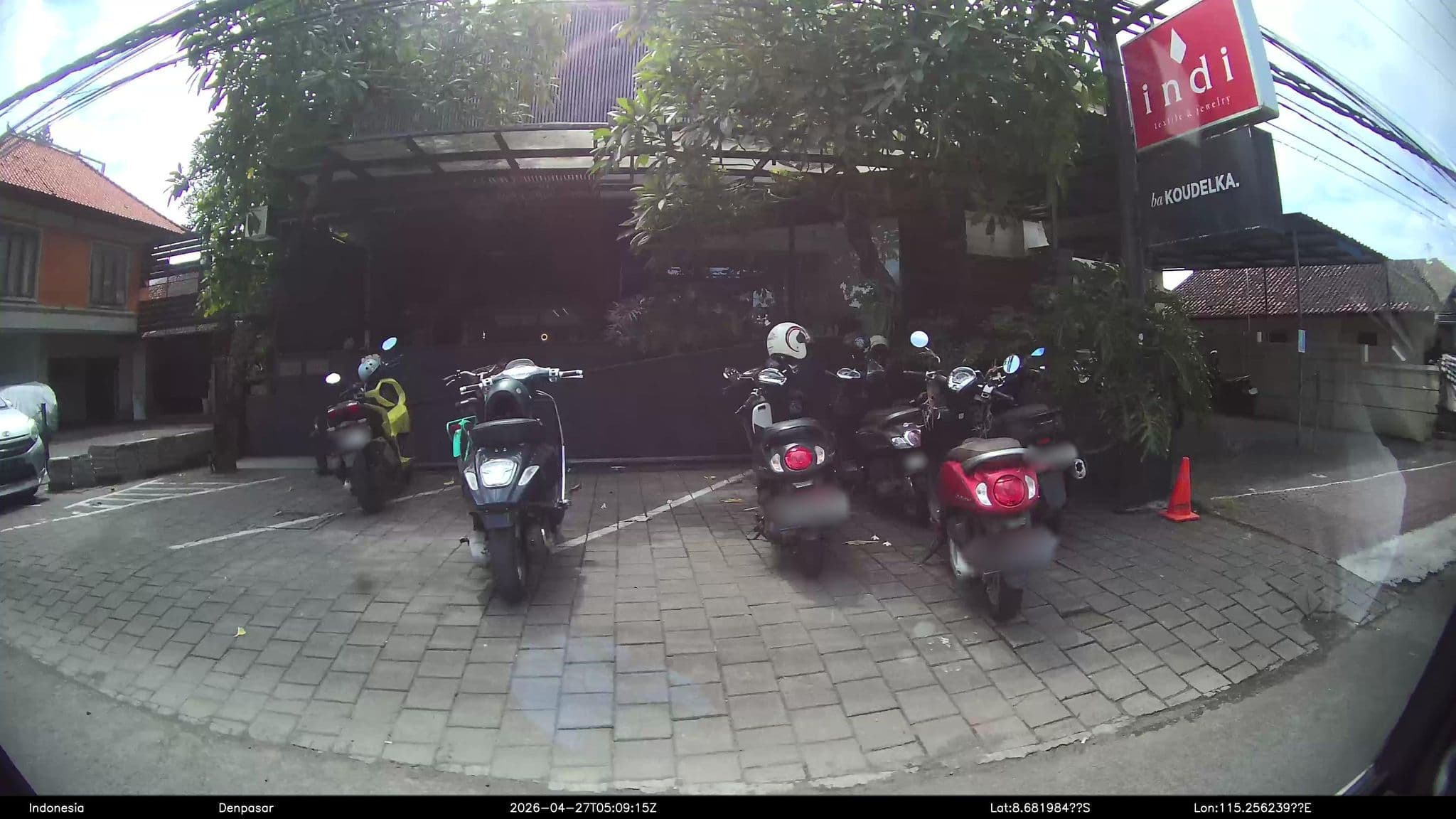 Street view near Hotel Indi (d/h Hotel Rani), Sanur — © Kaart---LEFT (CC BY-SA · Mapillary)