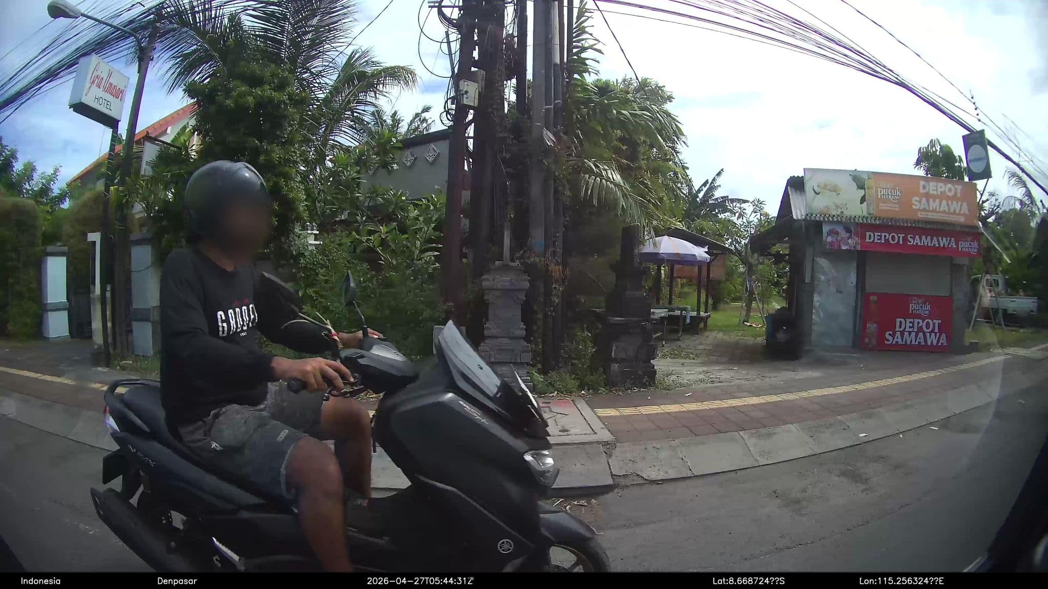 Street view near Uma Sari Cottage, Sanur — © Kaart---LEFT (CC BY-SA · Mapillary)