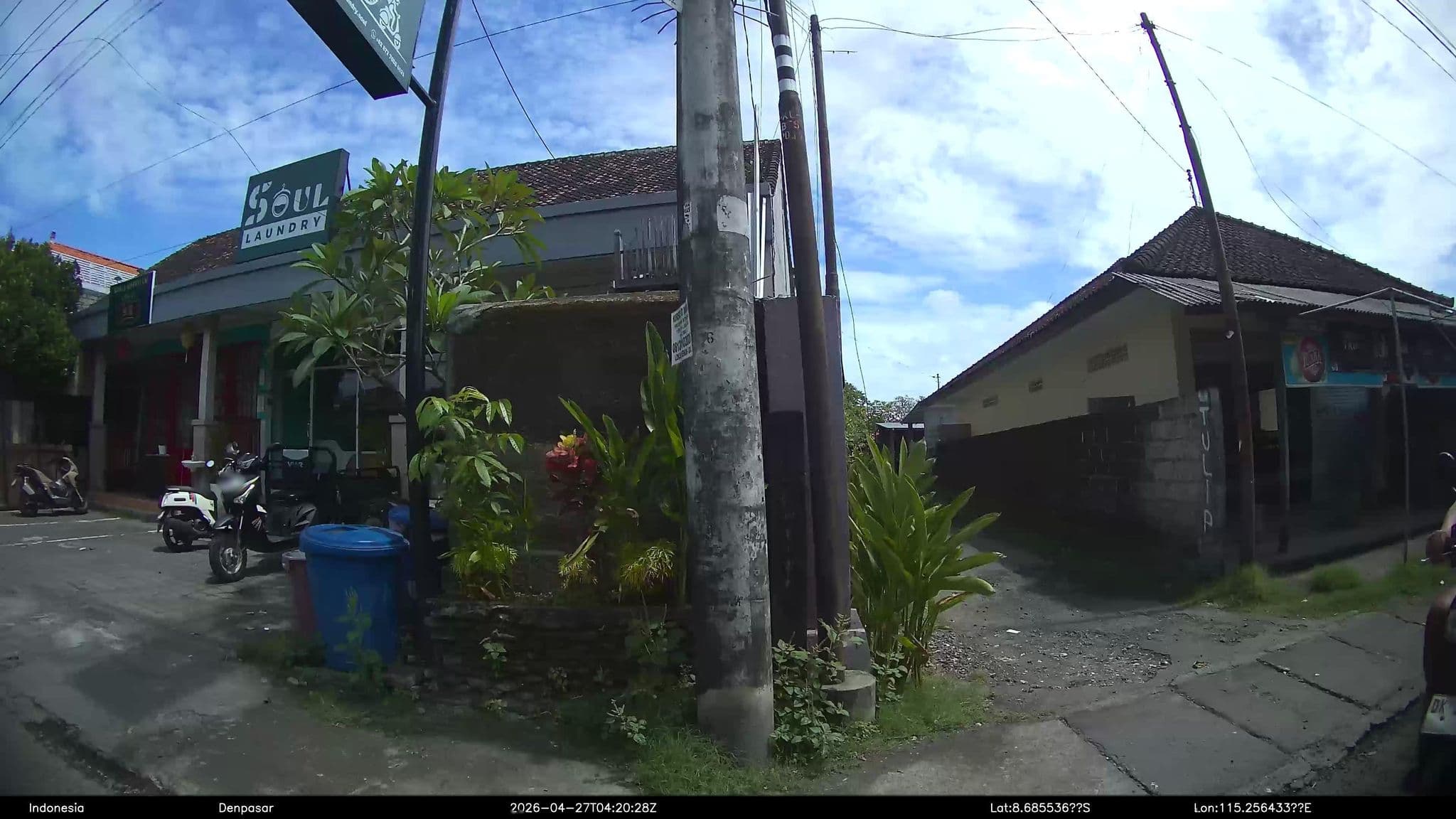Street view near Lakeside cottage, Sanur — © Kaart---RIGHT (CC BY-SA · Mapillary)