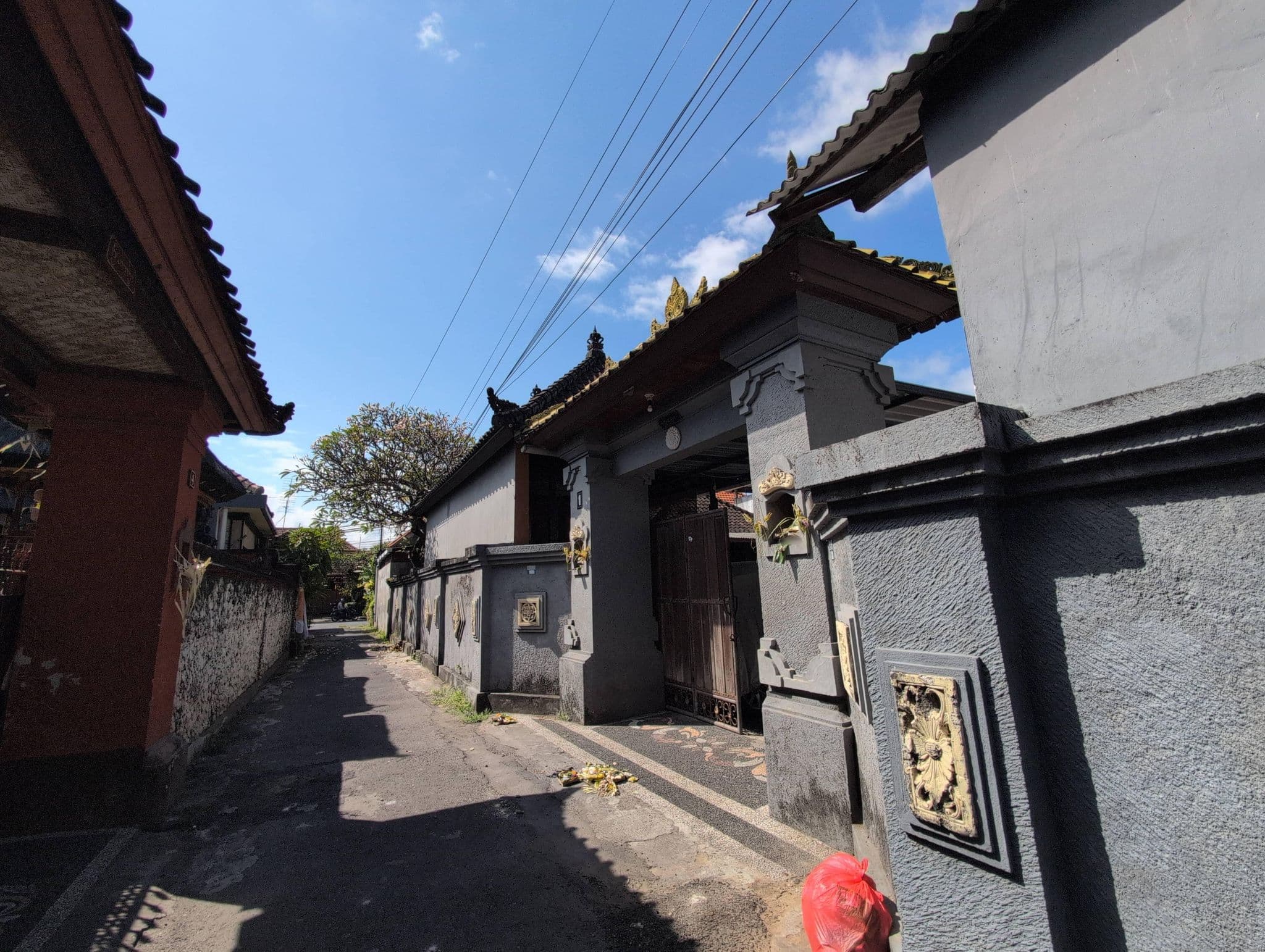 Street view near Private pool in My Room @ The Lokha Umalas Villas & Spa Bali, Sanur — © omrannajjar (CC BY-SA · Mapillary)