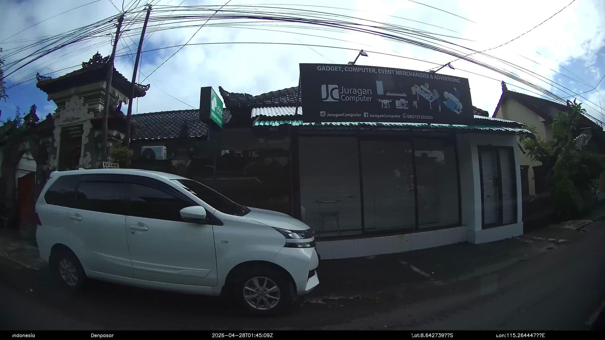 Street view near LaGriya Guest House, Batubulan — © Kaart---RIGHT (CC BY-SA · Mapillary)