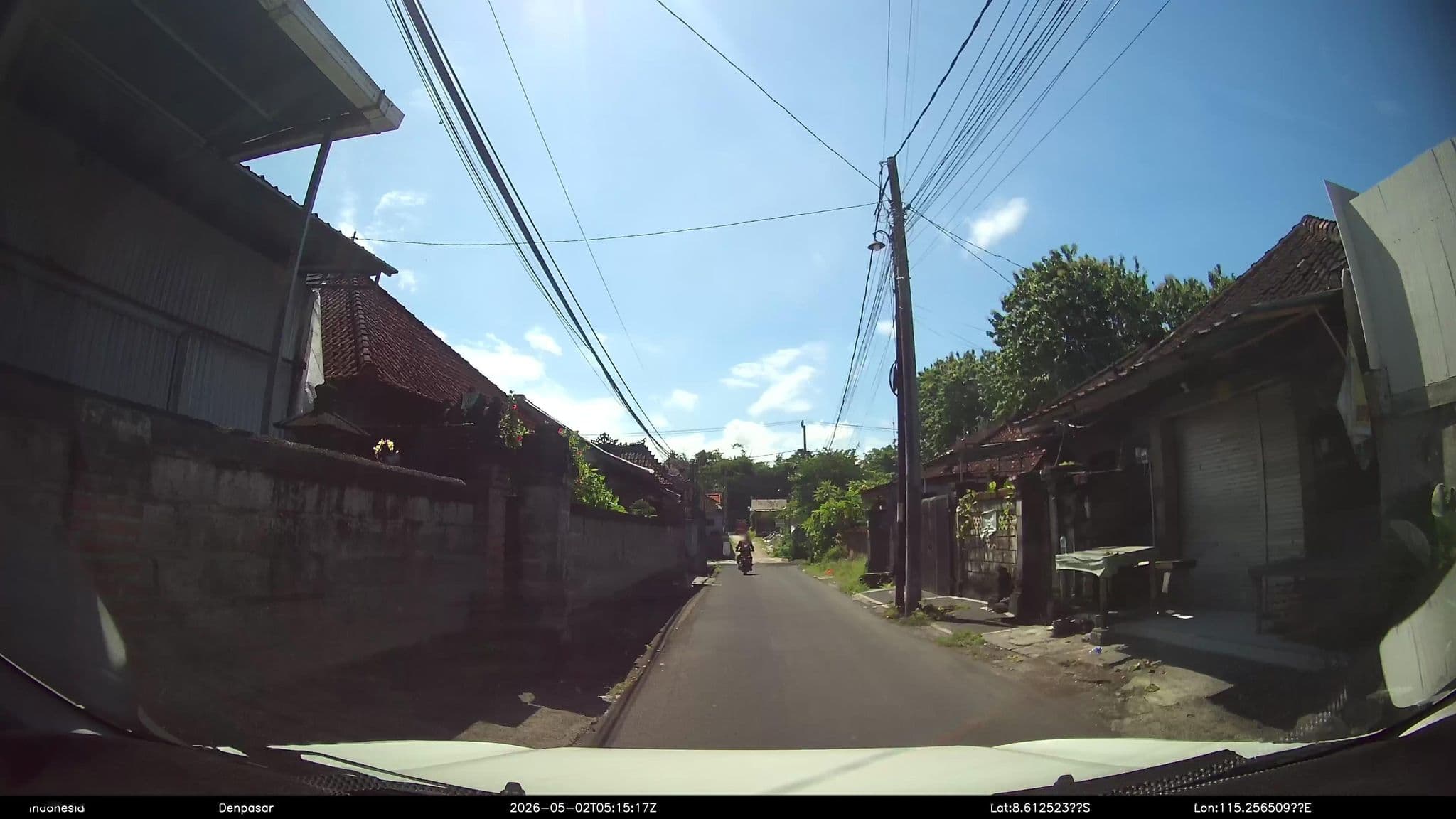 Street view near Bali Glowin Guest House, Batubulan — © Kaart---FRONT (CC BY-SA · Mapillary)