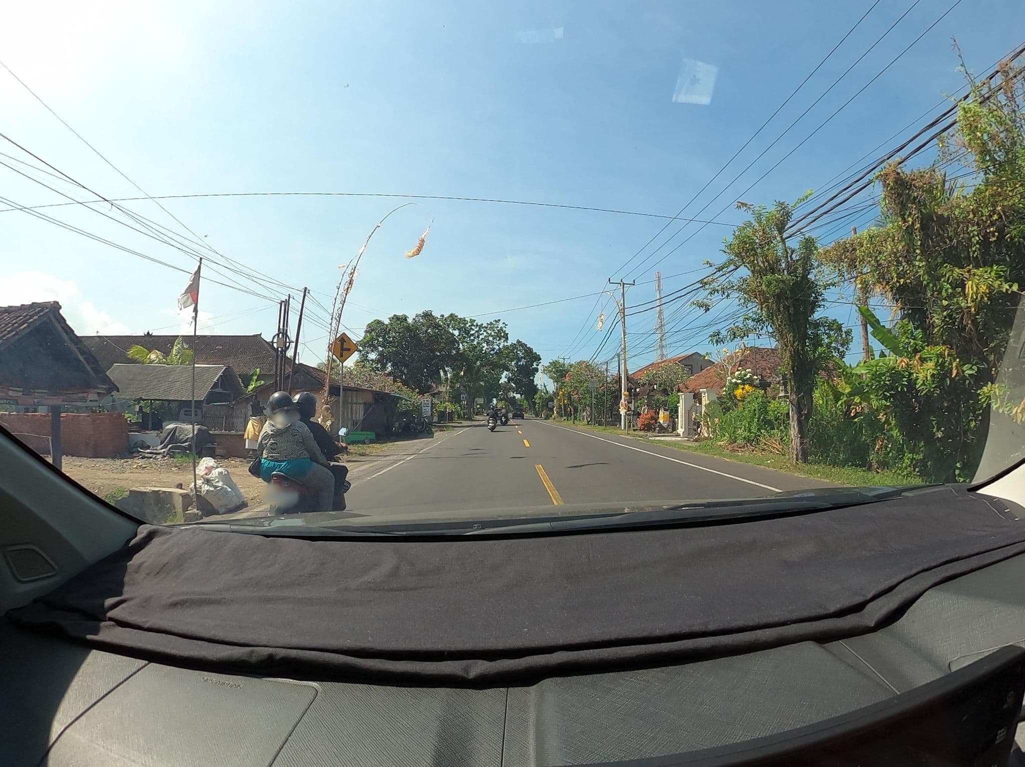 Street view near Goodway hotel, Negara — © Kaart_Local (CC BY-SA · Mapillary)