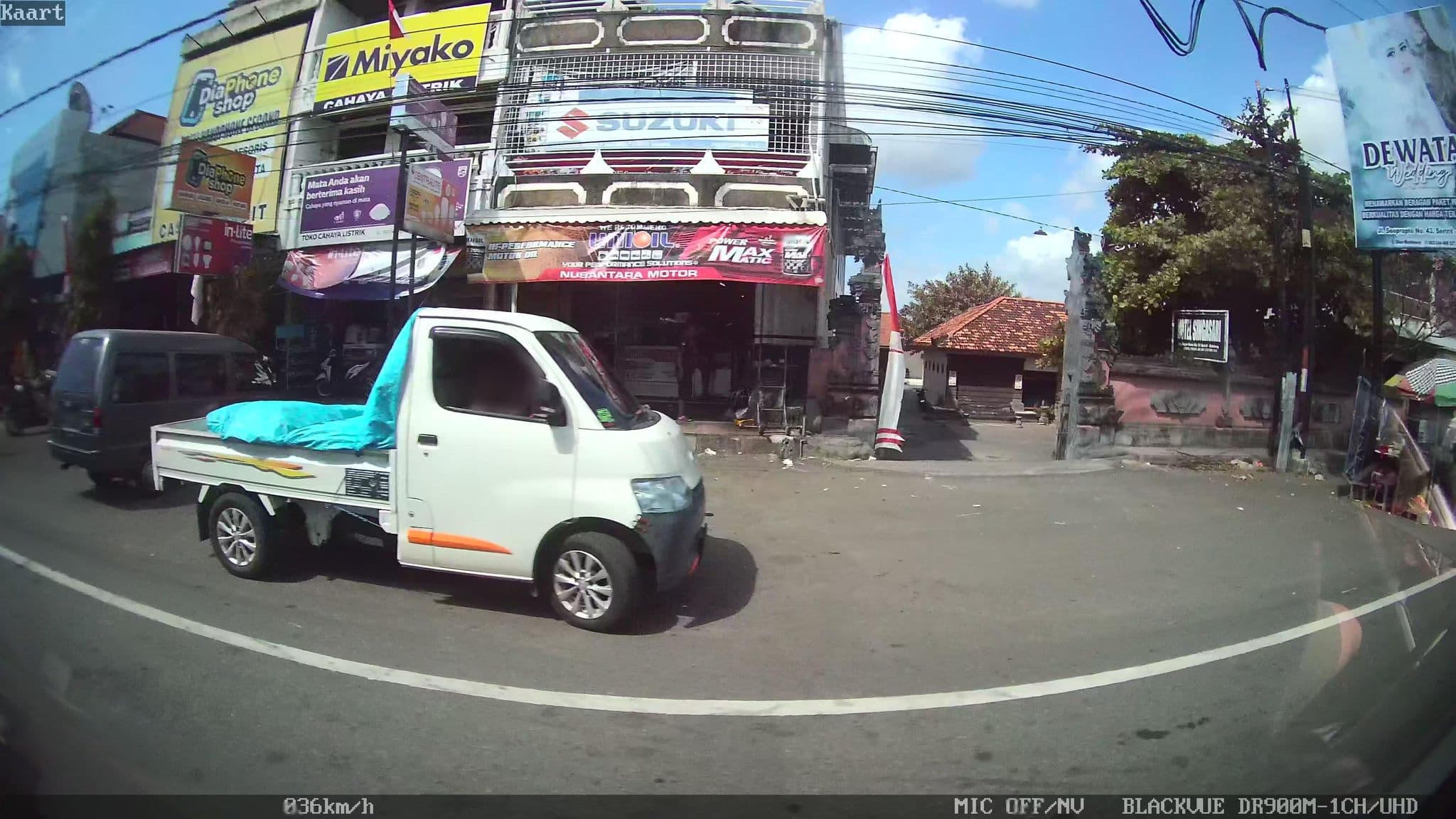 Street view near Hotel Singasari Seririt, Seririt — © kaart_2 (CC BY-SA · Mapillary)