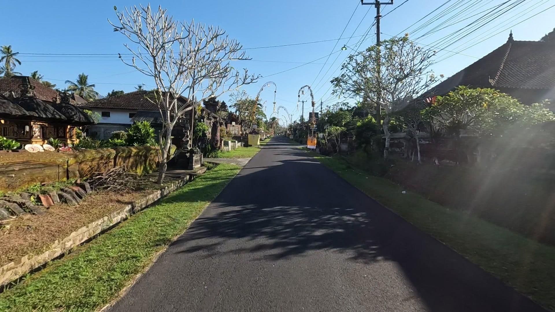 Street view near Rumah Desa Balinese House and Cooking Studio, Ubud — © lucomsky (CC BY-SA · Mapillary)