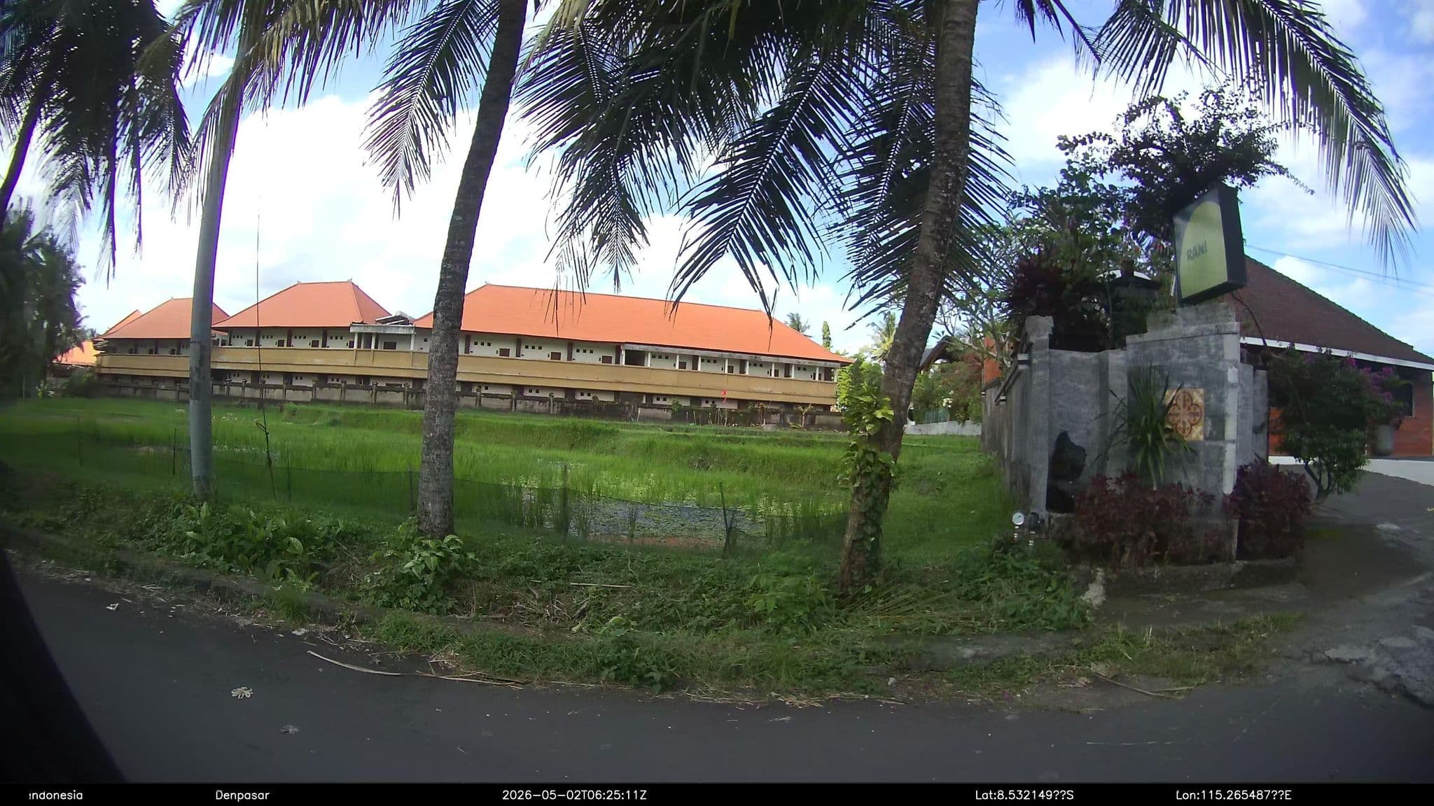 Street view near Ubud Glassy Villa, Ubud — © Kaart---RIGHT (CC BY-SA · Mapillary)