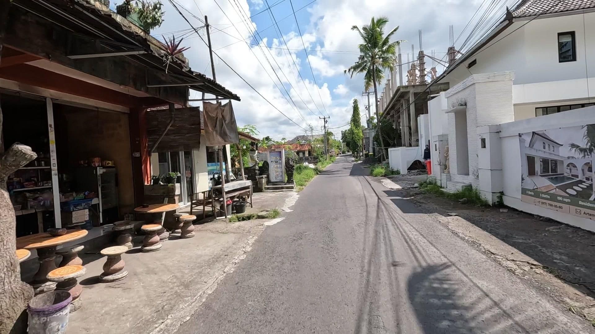 Street view near Guesthouse Kudos, Ubud — © lucomsky (CC BY-SA · Mapillary)