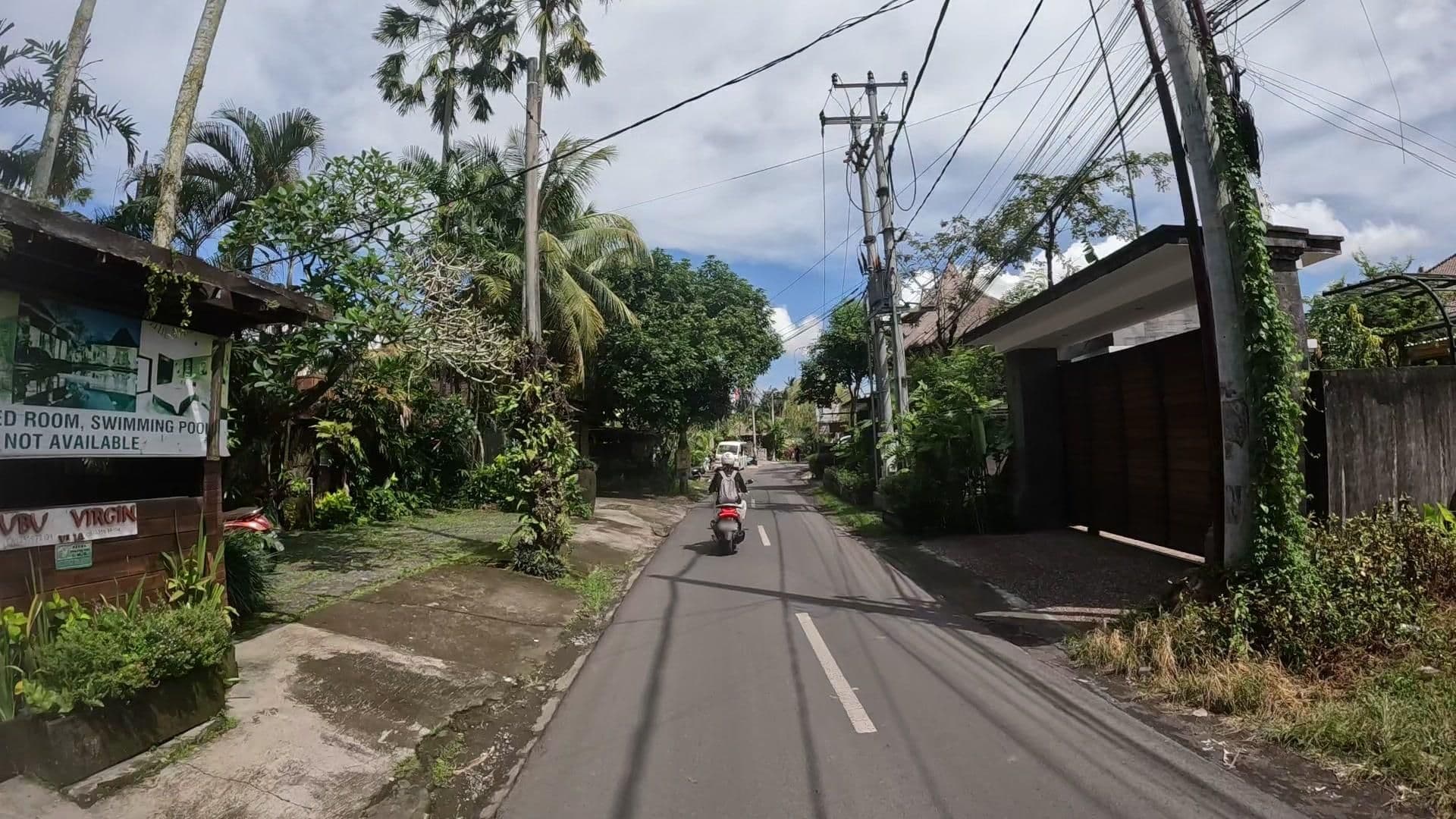 Street view near Ubud Virgin Villa, Ubud — © lucomsky (CC BY-SA · Mapillary)
