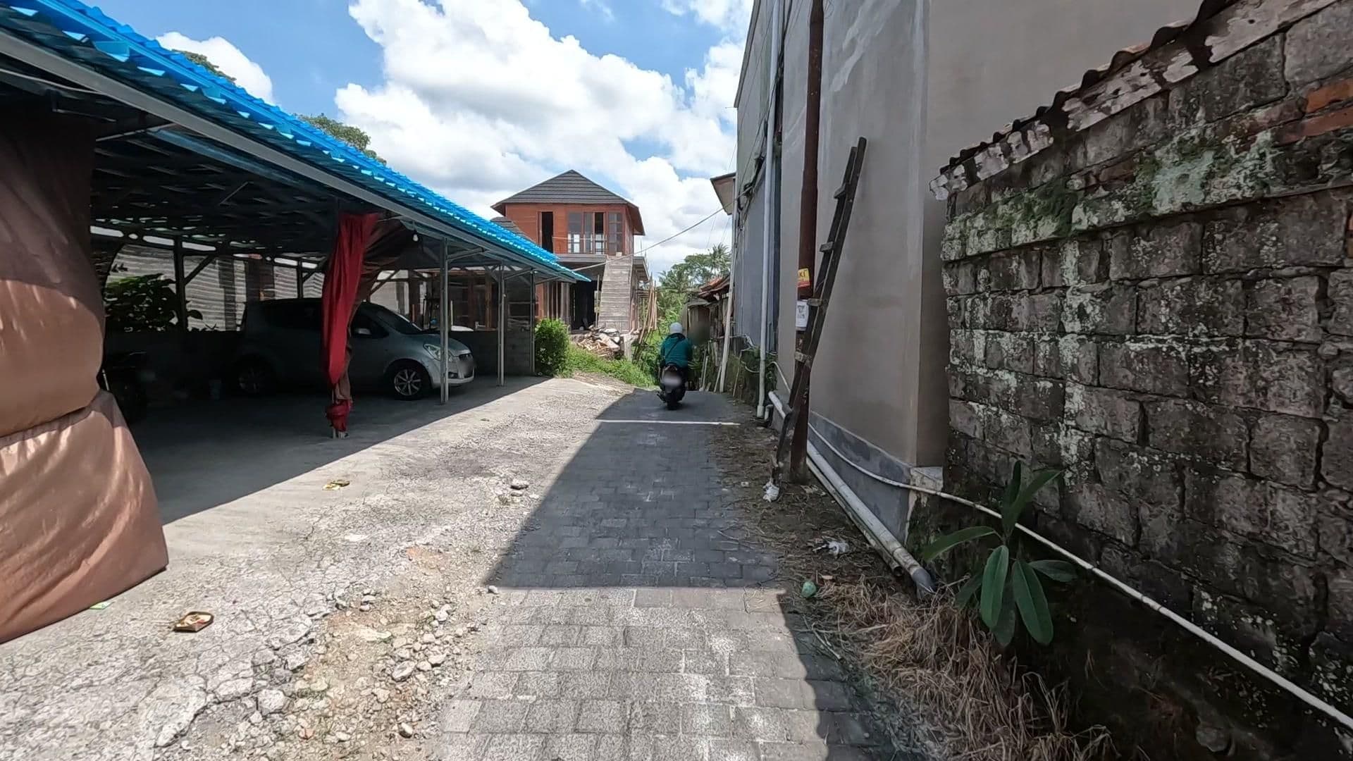 Street view near Naya, Ubud — © lucomsky (CC BY-SA · Mapillary)