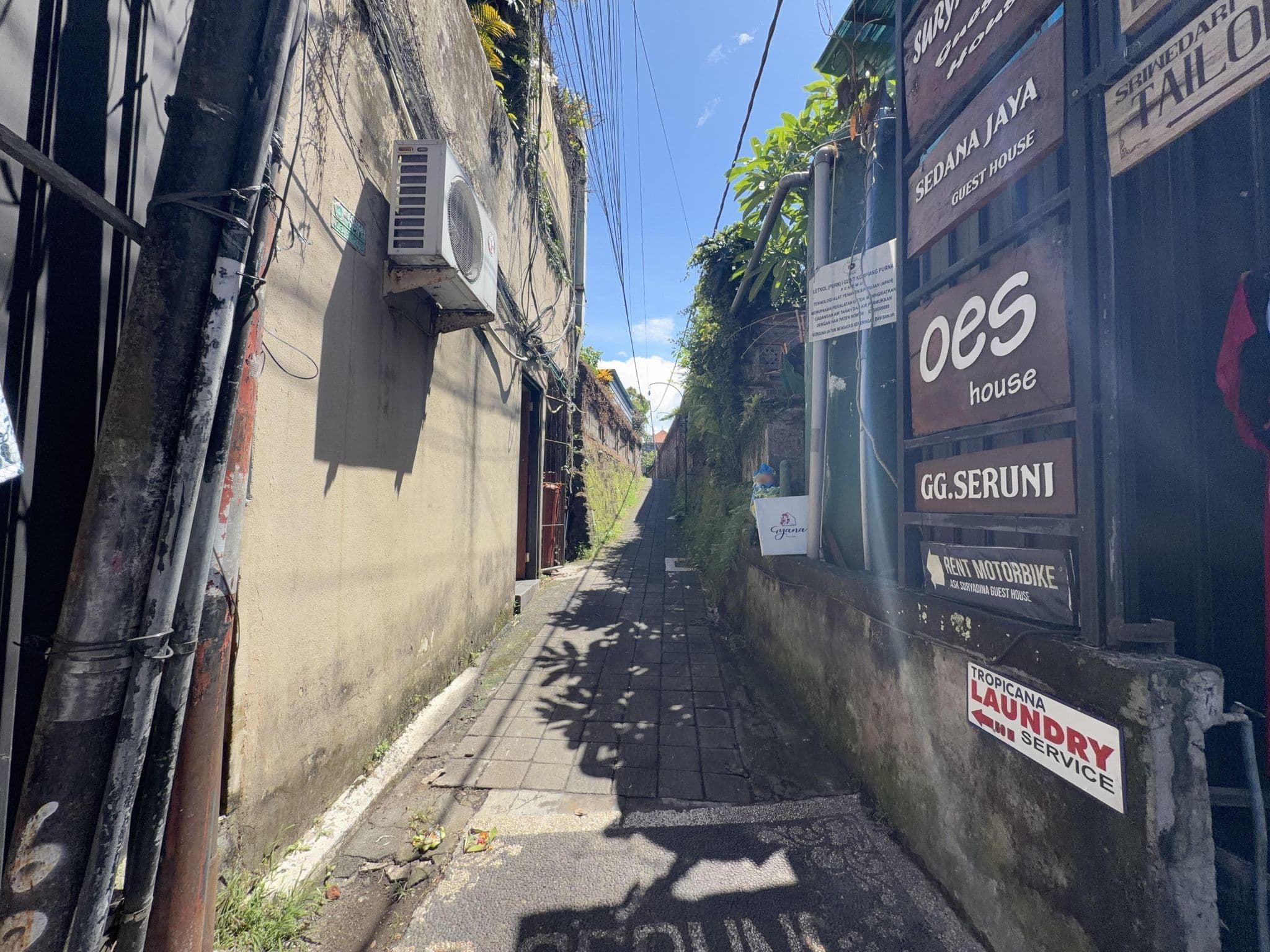 Street view near Casa Armeq, Ubud — © filipb (CC BY-SA · Mapillary)