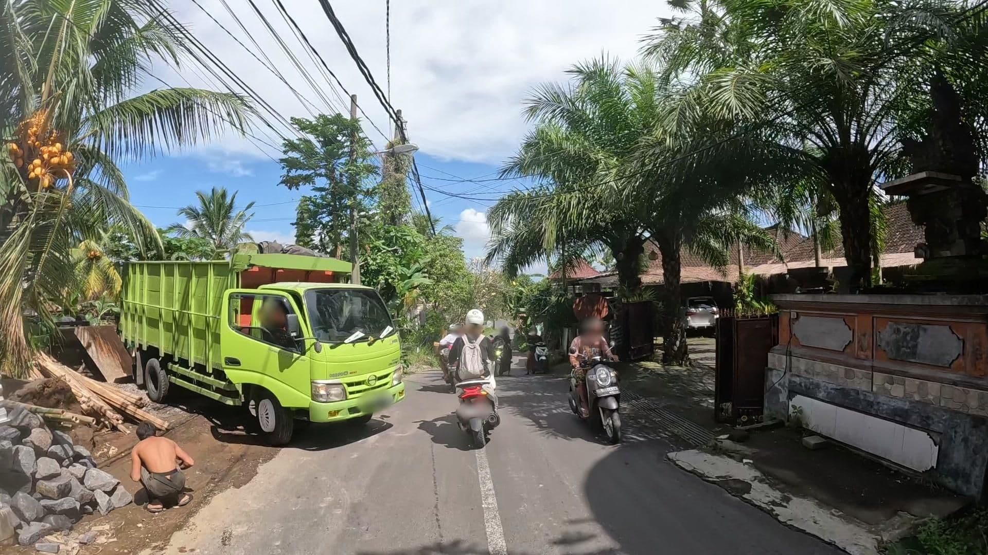Street view near Rama Sita Hostel, Ubud — © lucomsky (CC BY-SA · Mapillary)