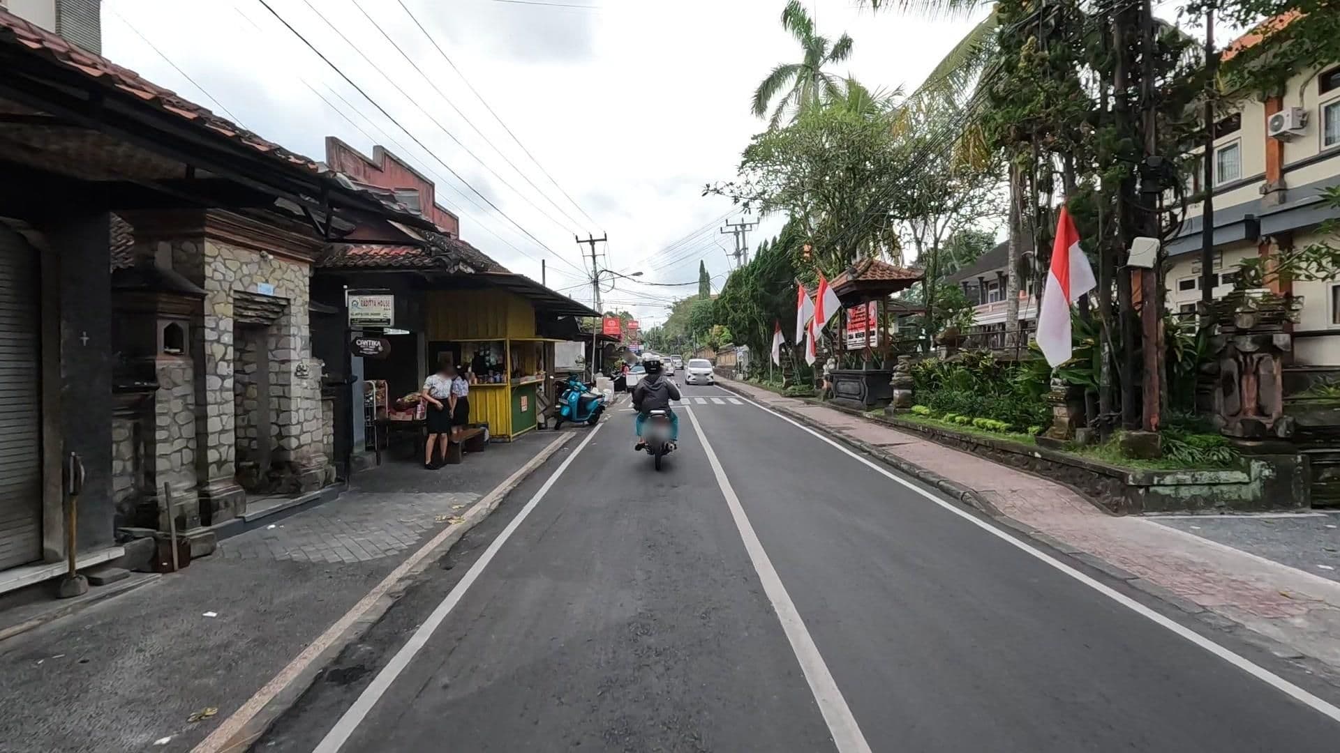 Street view near Anahata Villas & Spa Resort, Ubud — © lucomsky (CC BY-SA · Mapillary)