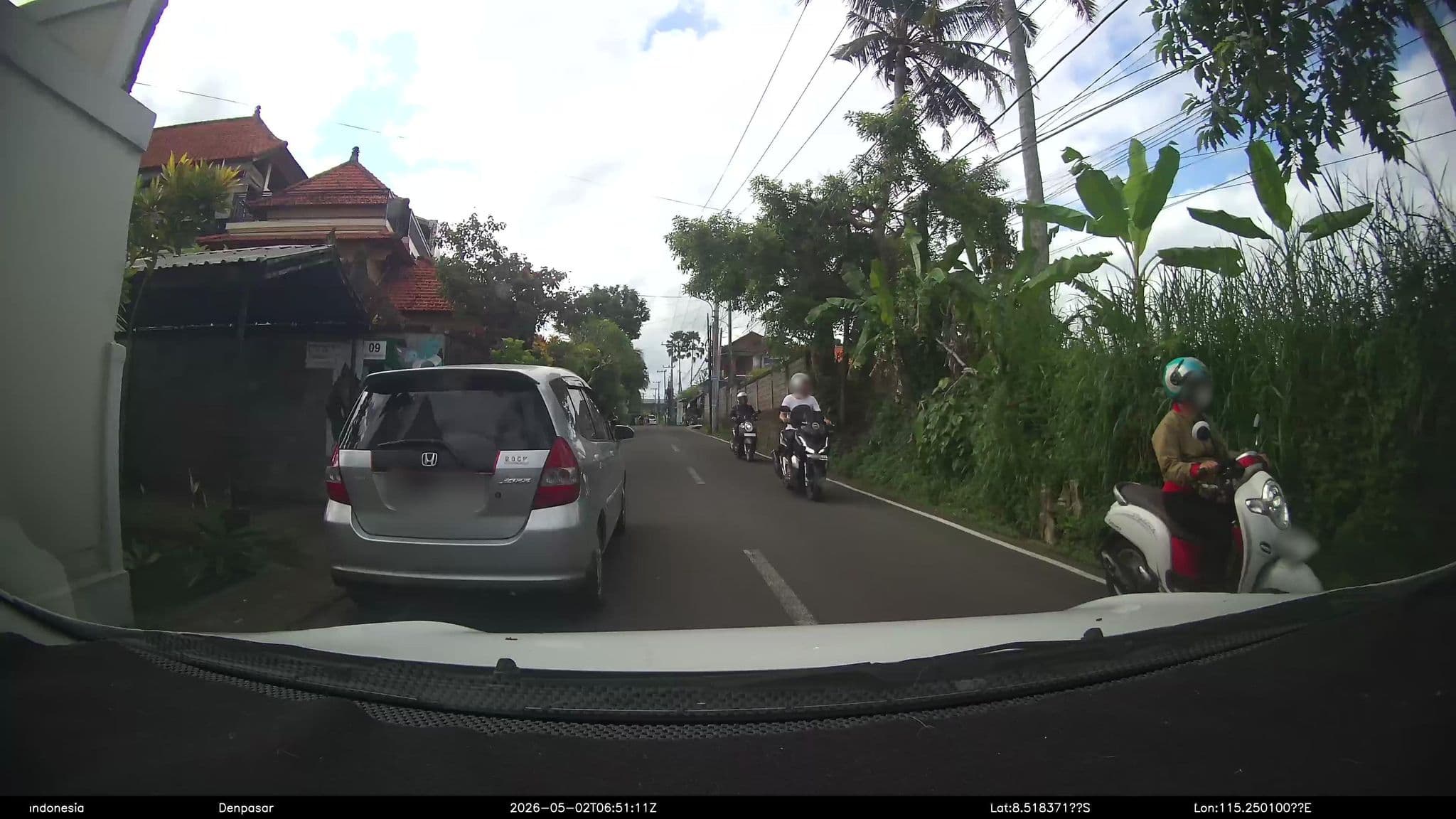 Street view near Podpadi Villa, Ubud — © Kaart---FRONT (CC BY-SA · Mapillary)