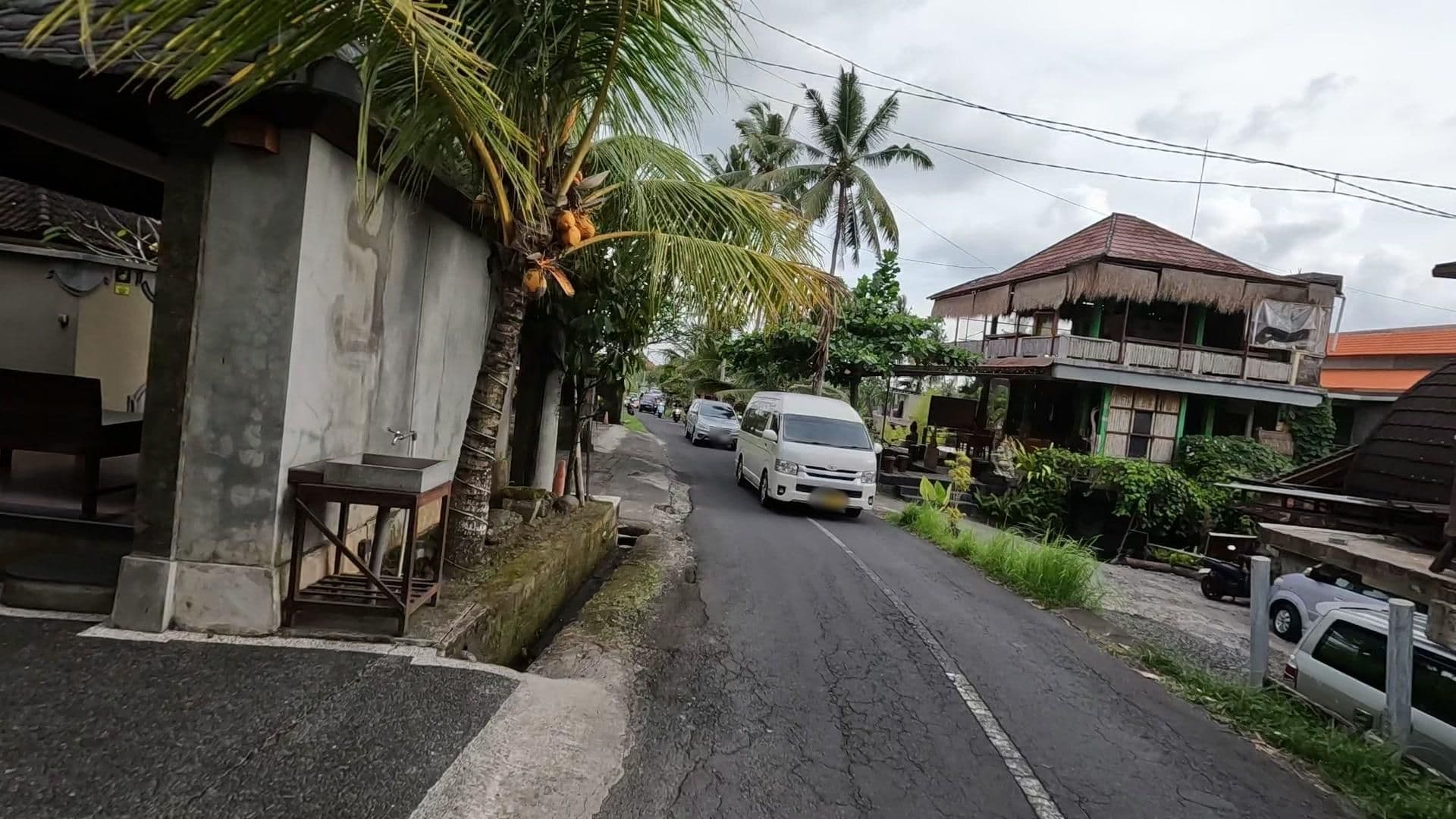 Street view near Junjungan Suite Villa, Ubud — © lucomsky (CC BY-SA · Mapillary)
