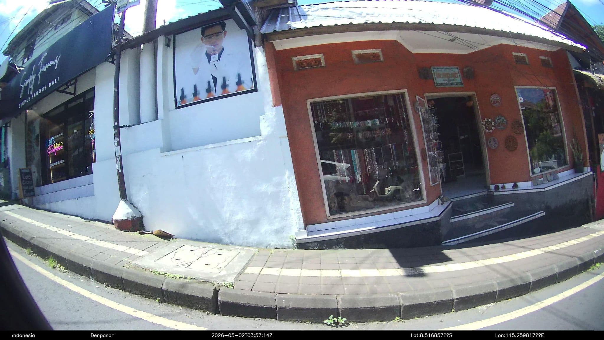 Street view near Merthayasa Bungalows, Ubud — © Kaart---RIGHT (CC BY-SA · Mapillary)