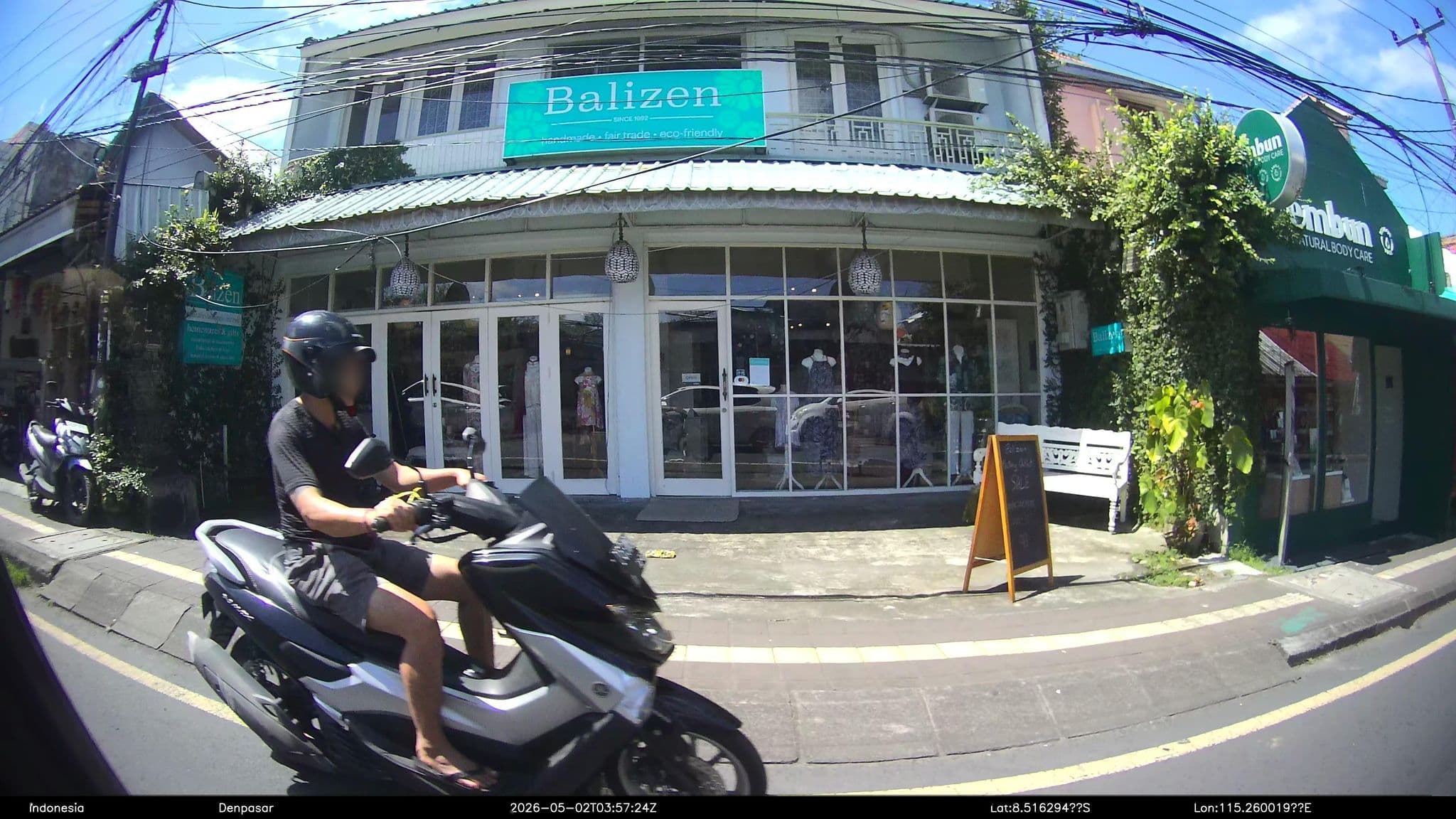Street view near Payuk Bali, Ubud — © Kaart---RIGHT (CC BY-SA · Mapillary)