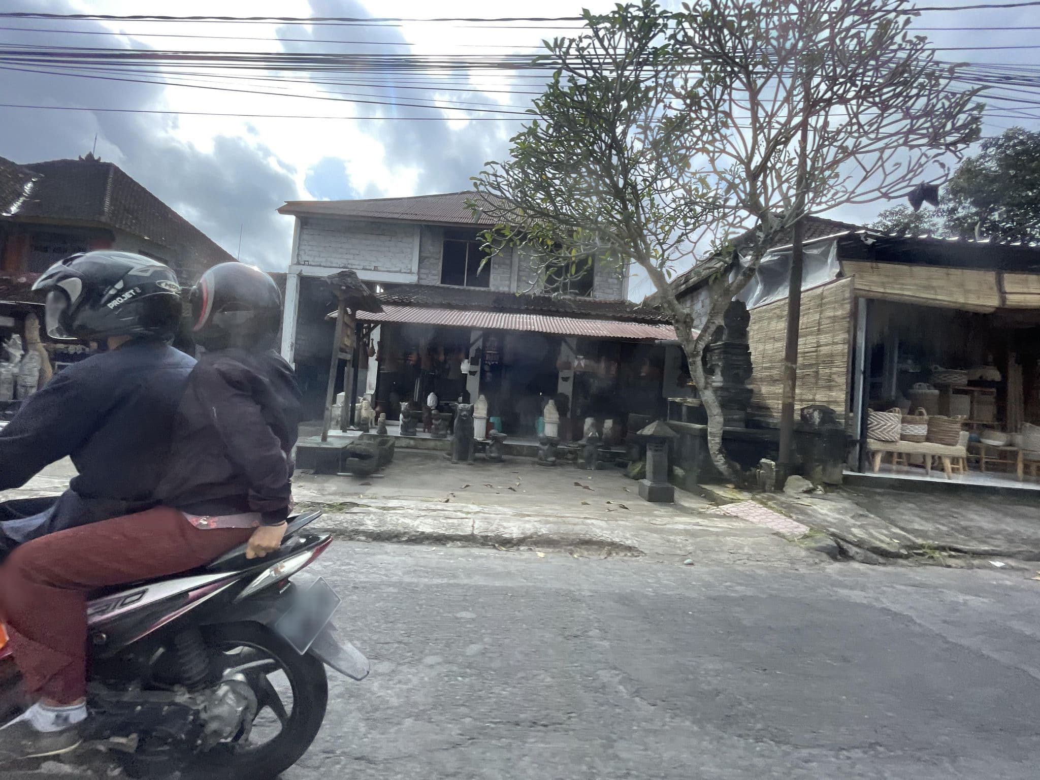 Street view near Maya Ubud Villa 705, Ubud — © filipb (CC BY-SA · Mapillary)
