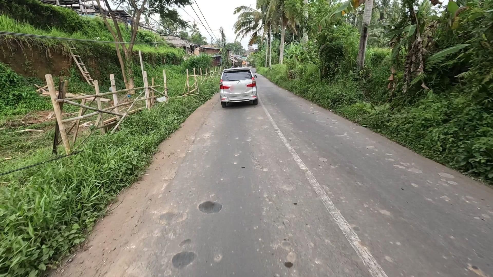 Street view near Wana Sara Villa Ubud, Ubud — © lucomsky (CC BY-SA · Mapillary)