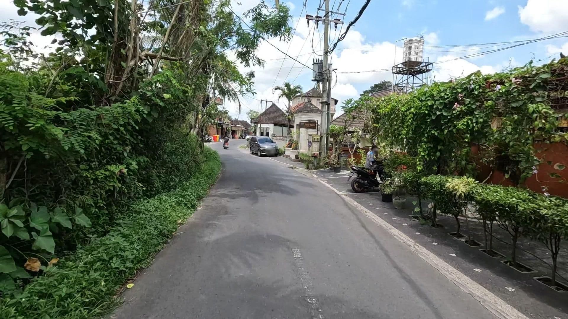 Street view near River Sakti Resort, Ubud — © lucomsky (CC BY-SA · Mapillary)