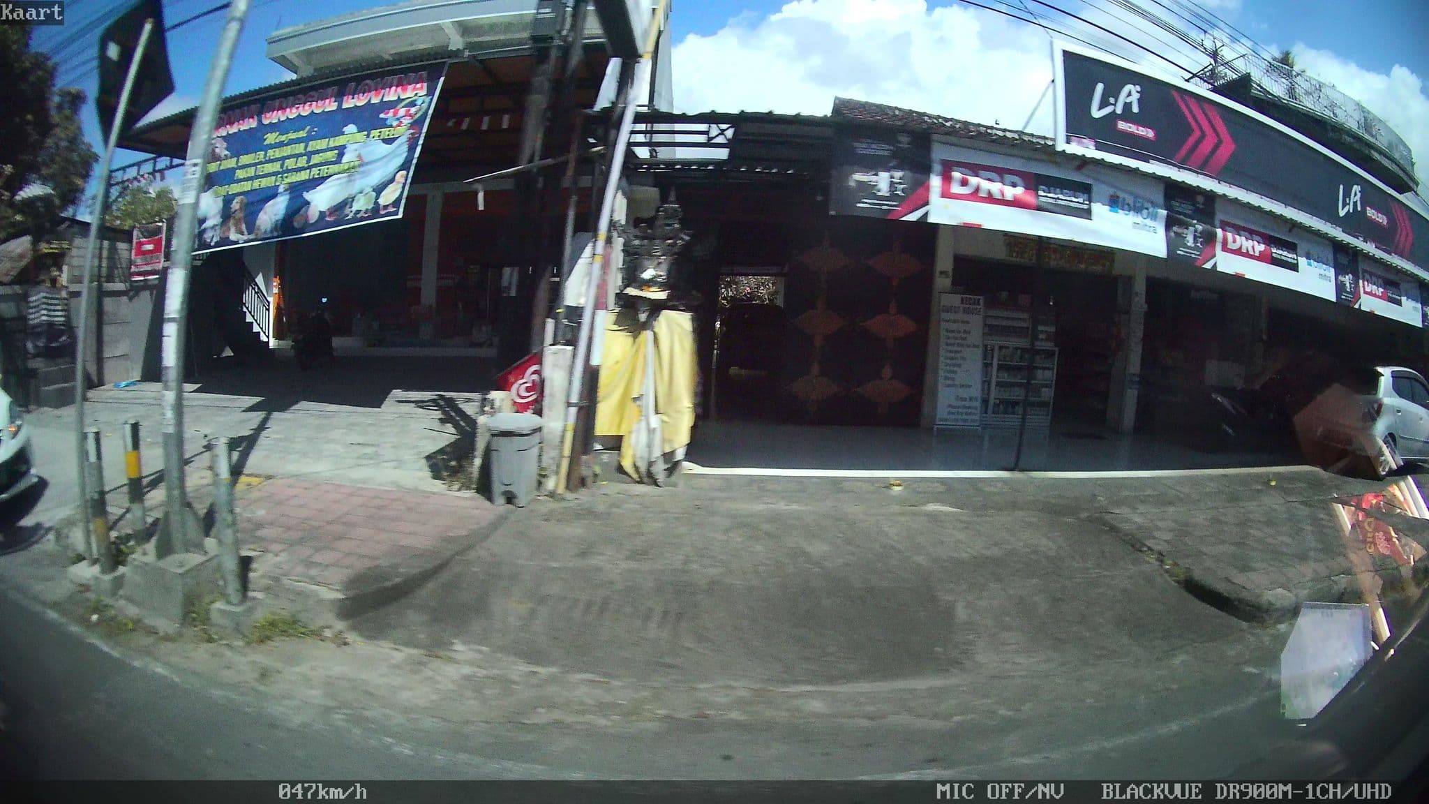 Street view near El Made Cottages, Lovina — © kaart_2 (CC BY-SA · Mapillary)