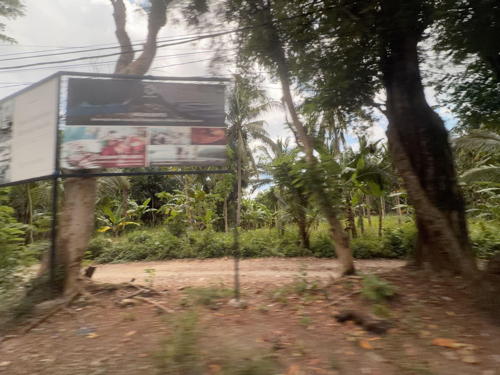 Street view near Nyuh Kadah Guest House, Klungkung — © filipb (CC BY-SA · Mapillary)