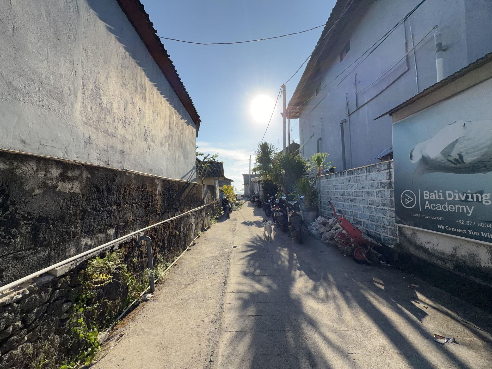 Street view near swastika inn, Klungkung — © filipb (CC BY-SA · Mapillary)