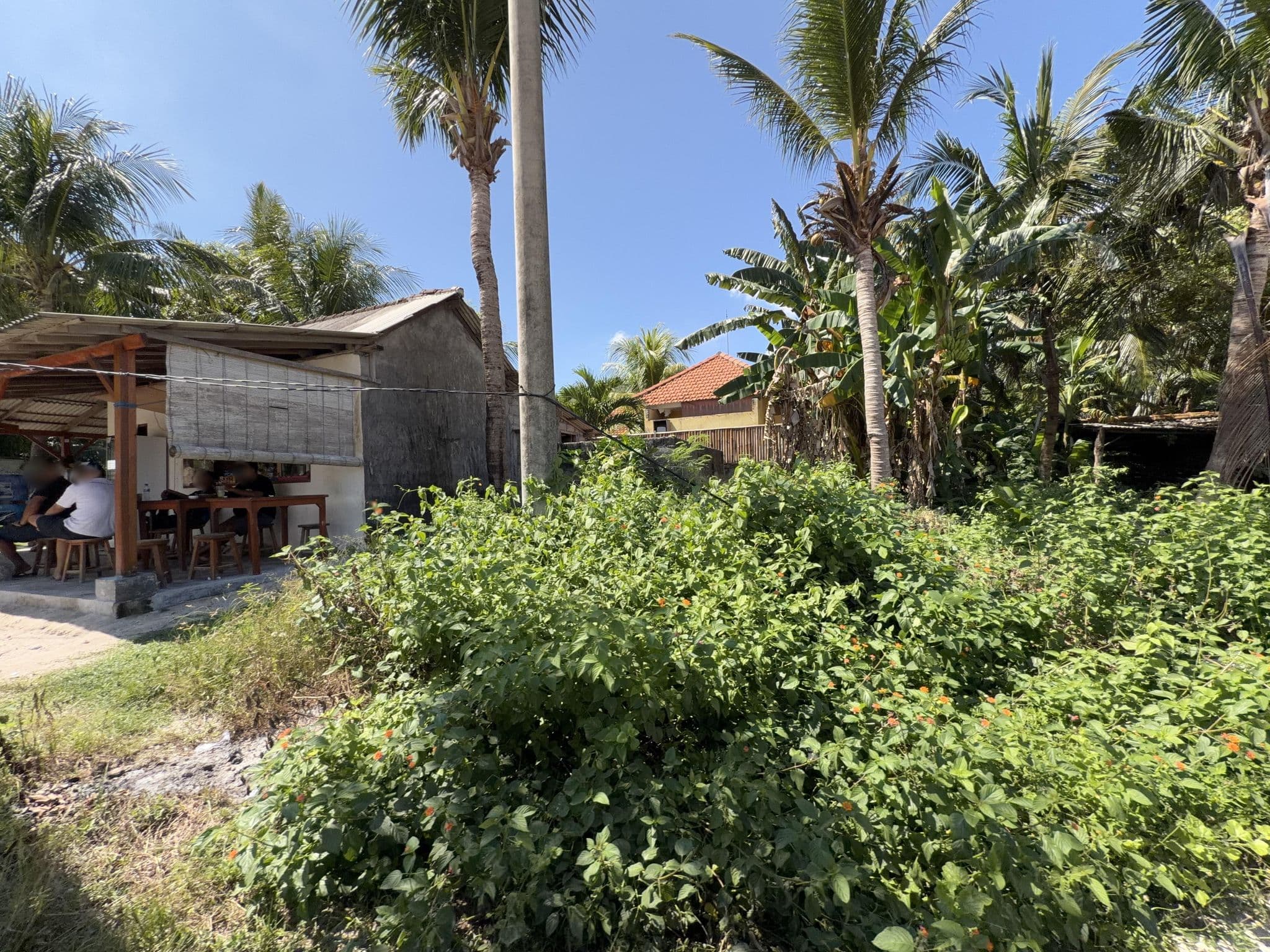 Street view near Yellow Bridge Homestay, Klungkung — © filipb (CC BY-SA · Mapillary)