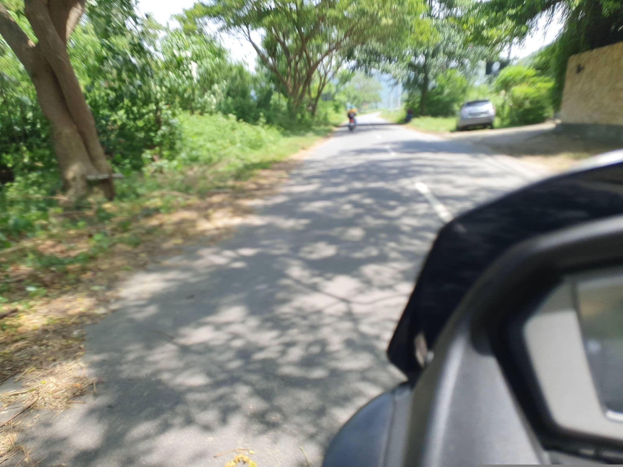 Street view near SUKU Lifestyle Hitel, Lembar — © russmcd (CC BY-SA · Mapillary)