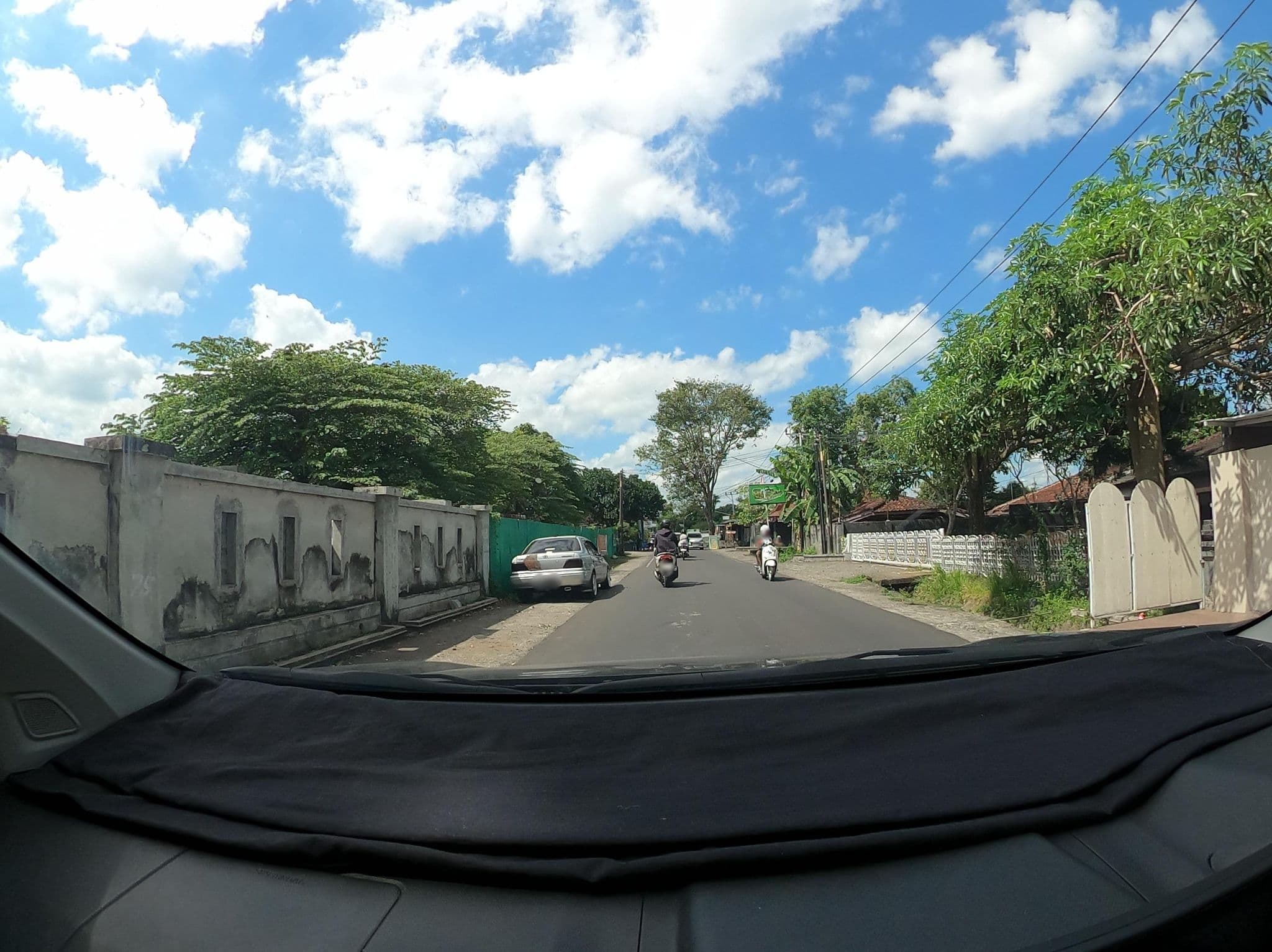 Street view near Airy Mataram Pariwisata Lombok, Mataram — © Kaart_Local (CC BY-SA · Mapillary)
