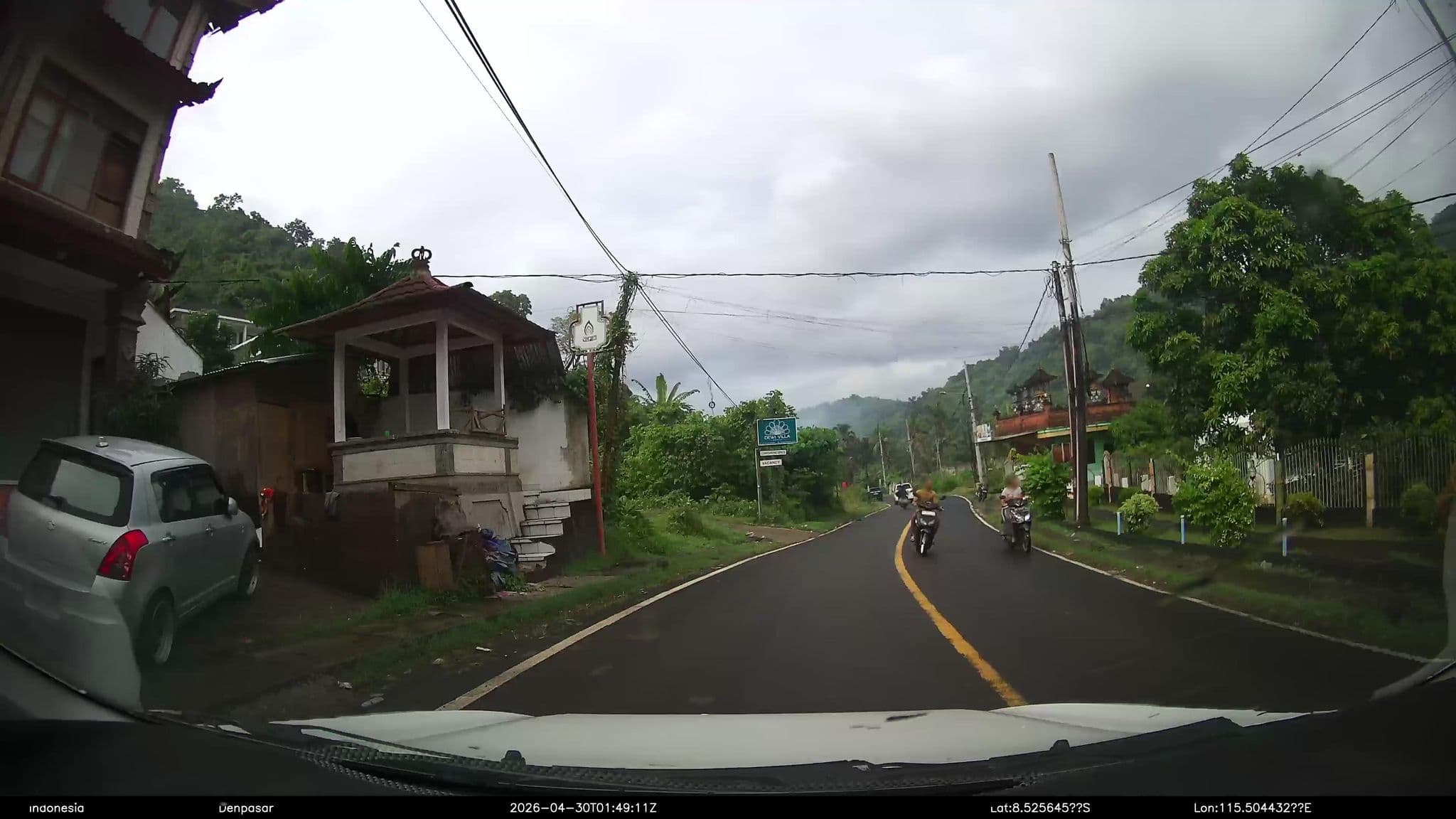 Street view near Dewi Villa, Banjar Wangsian — © Kaart---FRONT (CC BY-SA · Mapillary)