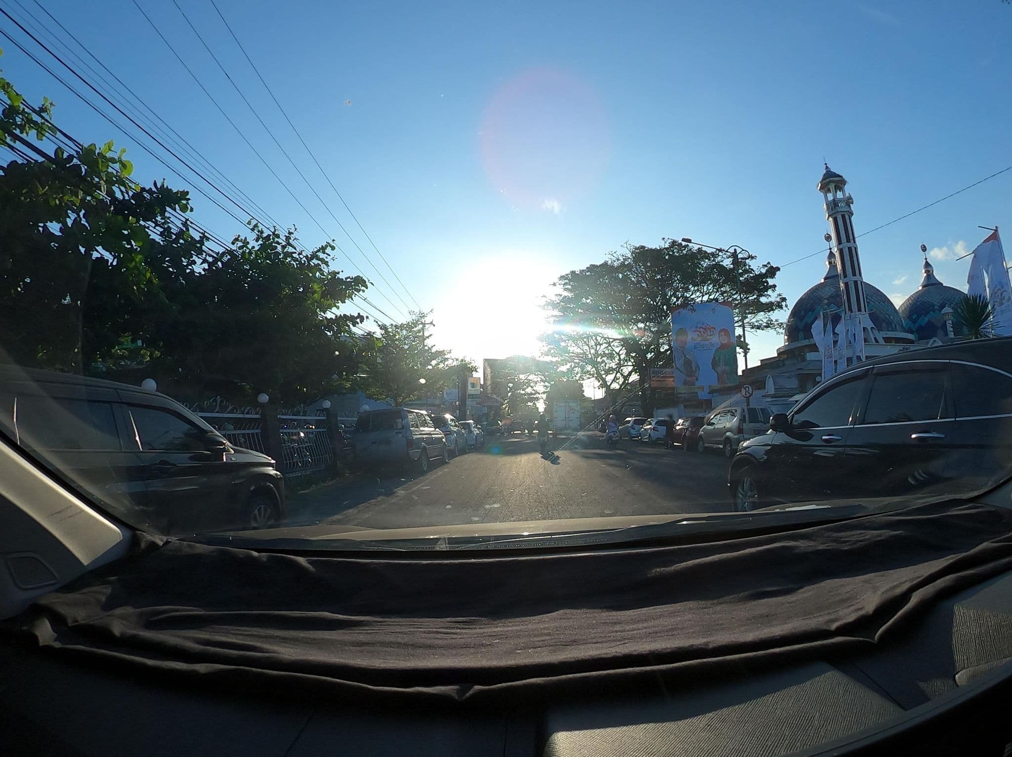 Street view near Satya DpR HOTEL SANTIKA, Mataram — © Kaart_Local (CC BY-SA · Mapillary)