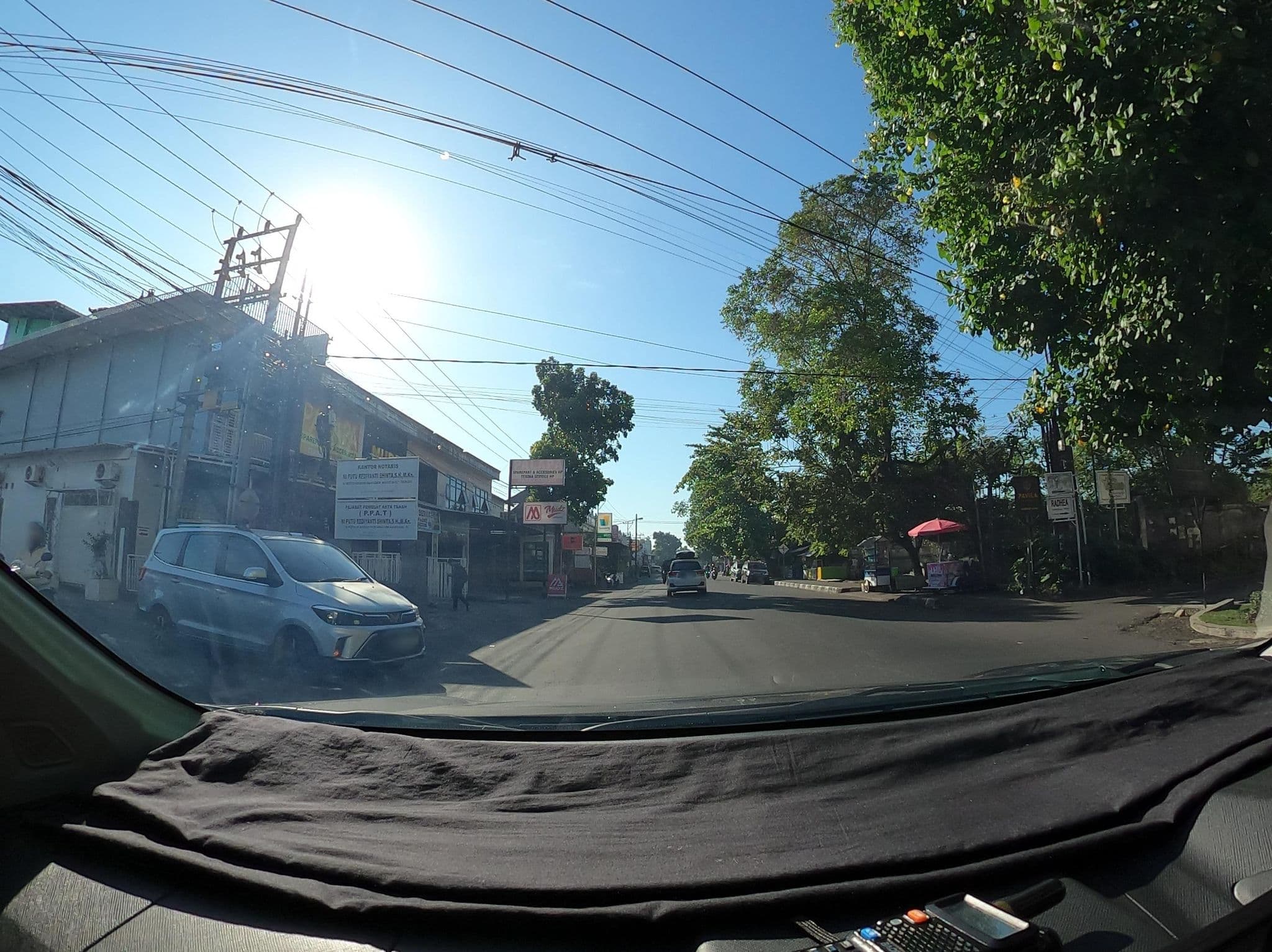 Street view near Hotel GOLDEN PALM, Mataram — © Kaart_Local (CC BY-SA · Mapillary)