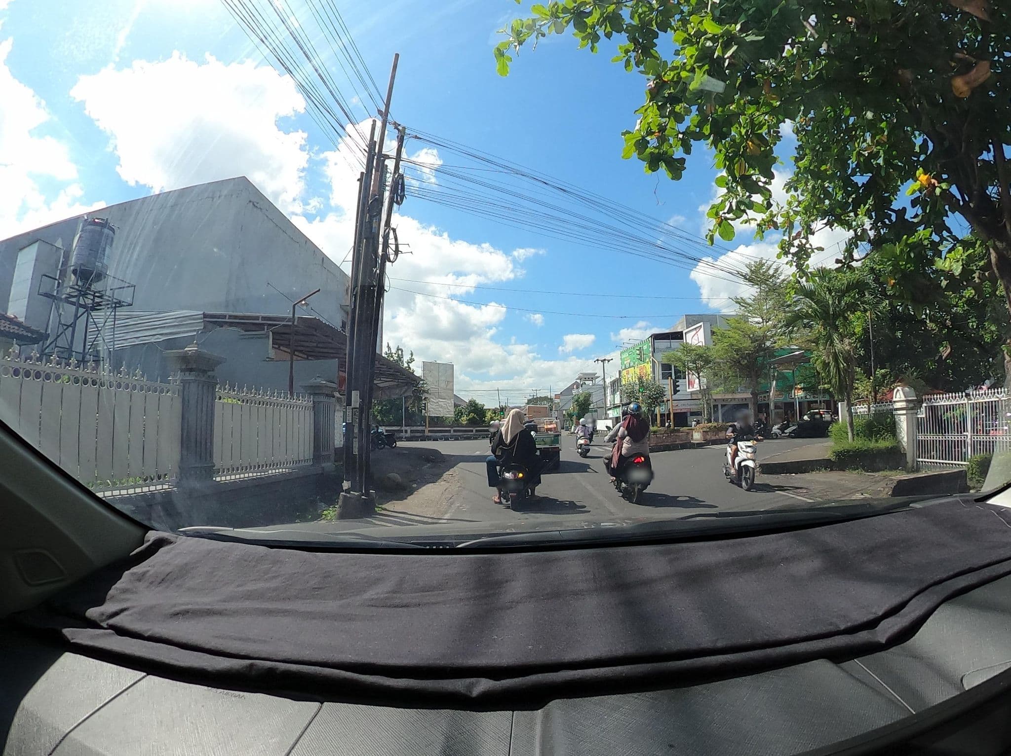 Street view near Alila Villas Soori, Mataram — © Kaart_Local (CC BY-SA · Mapillary)