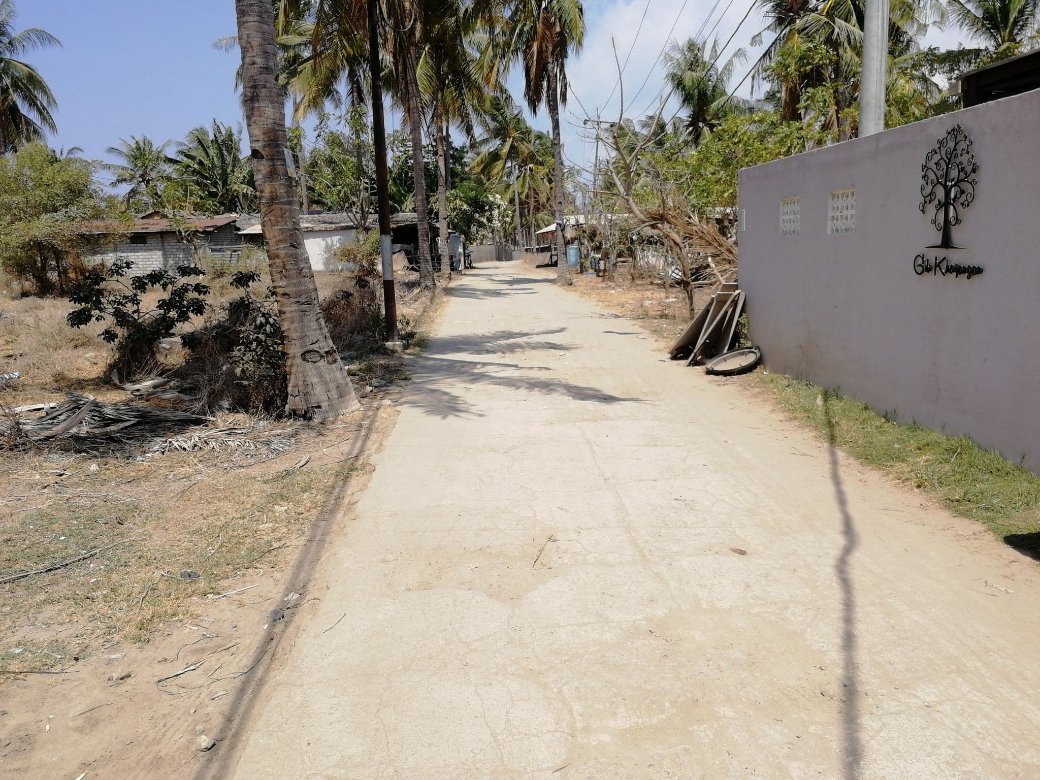 Street view near Gili Khayangan Villa, Gili Trawangan — © thewayofmando (CC BY-SA · Mapillary)