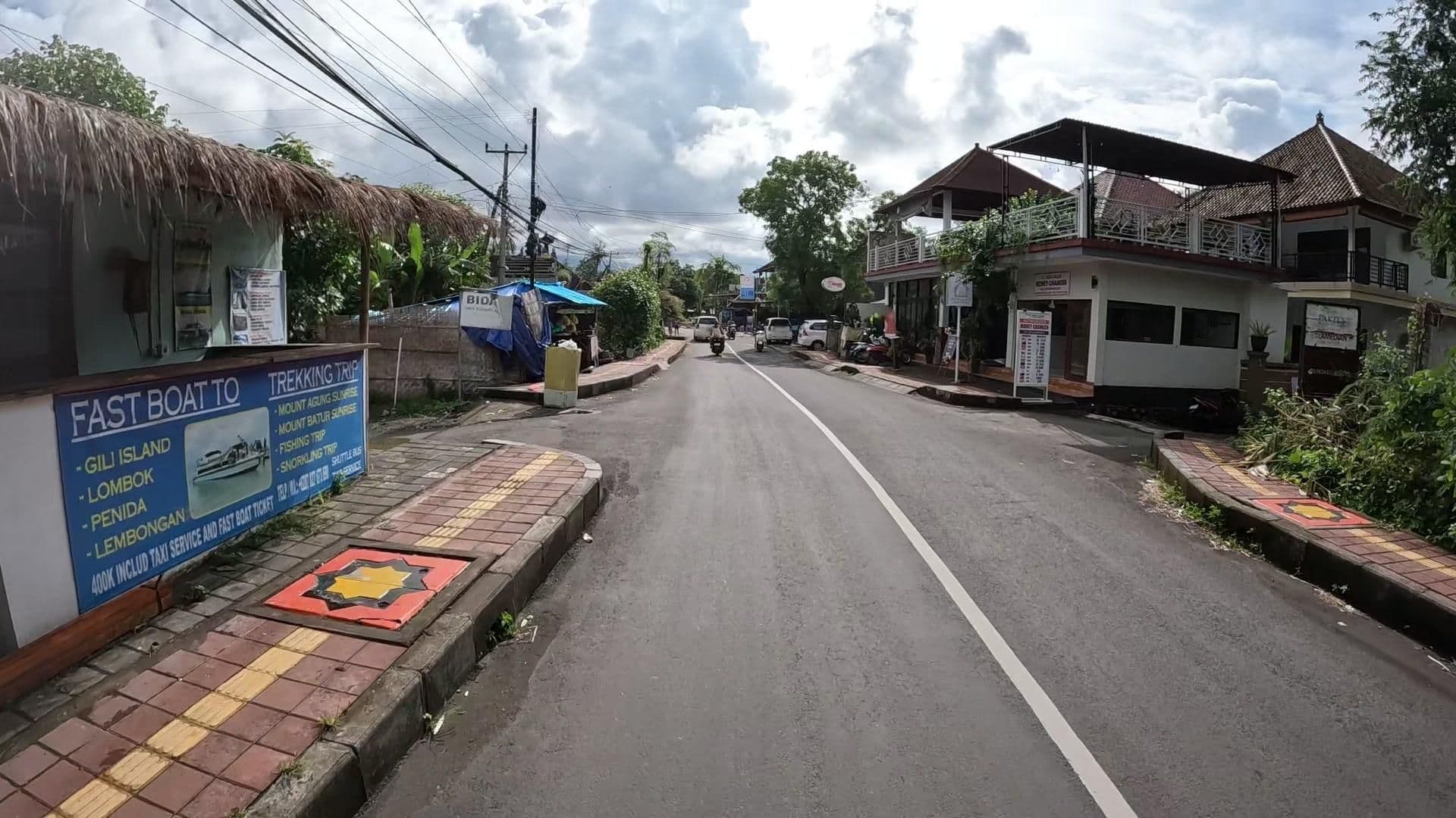 Street view near Bundaku Homestay, Amed, Amlapura — © lucomsky (CC BY-SA · Mapillary)