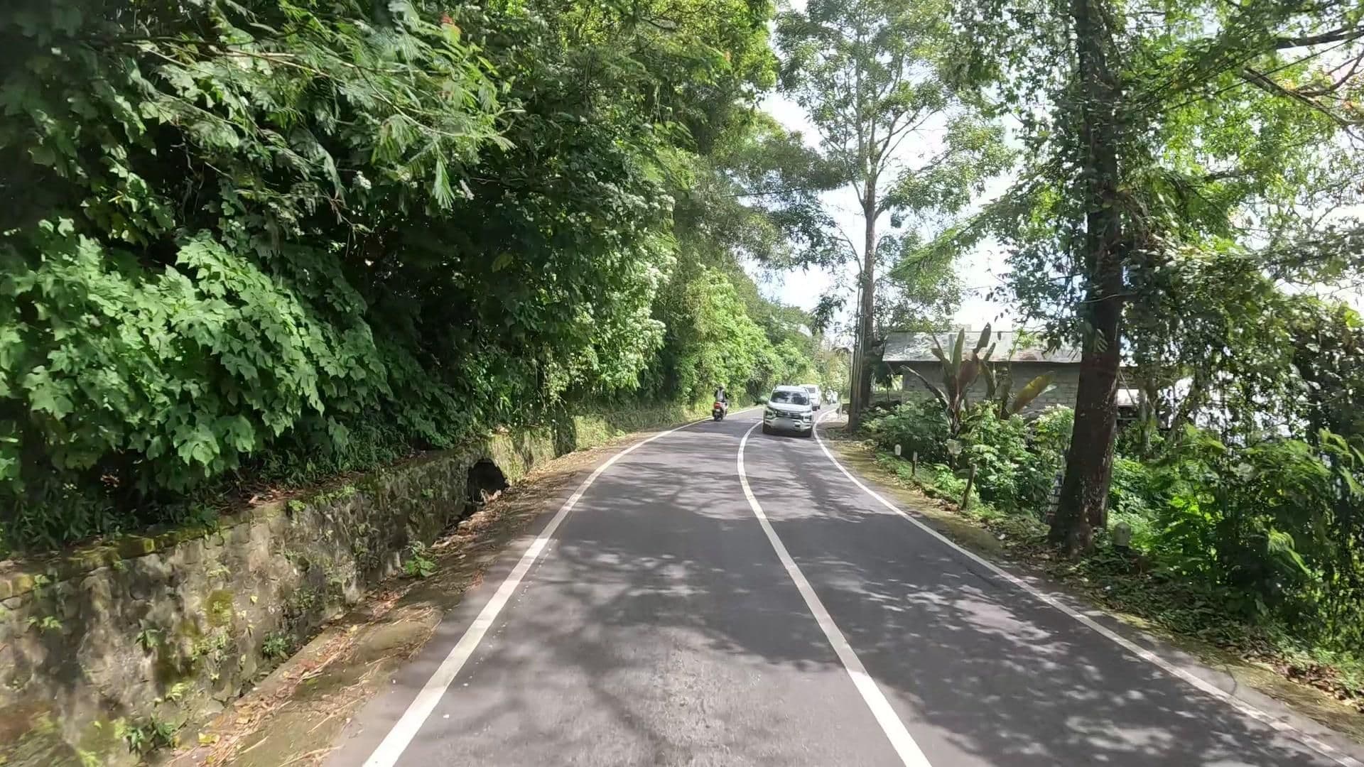 Street view near Lakeview kintamani, Banjar Wangsian — © lucomsky (CC BY-SA · Mapillary)