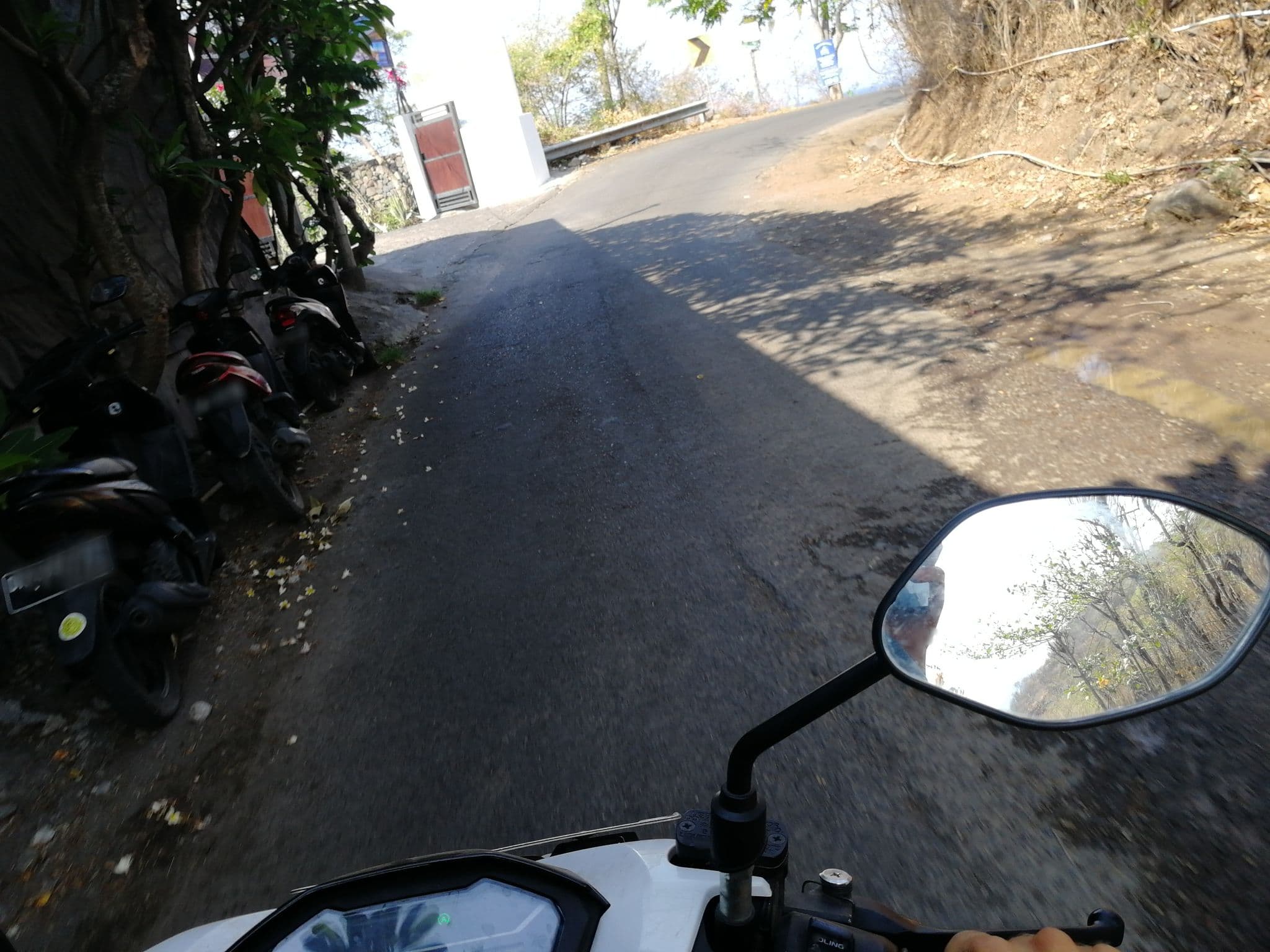 Street view near Waenis Sunset View Hotel and Restaurant, Amed, Bali, Amlapura — © thewayofmando (CC BY-SA · Mapillary)