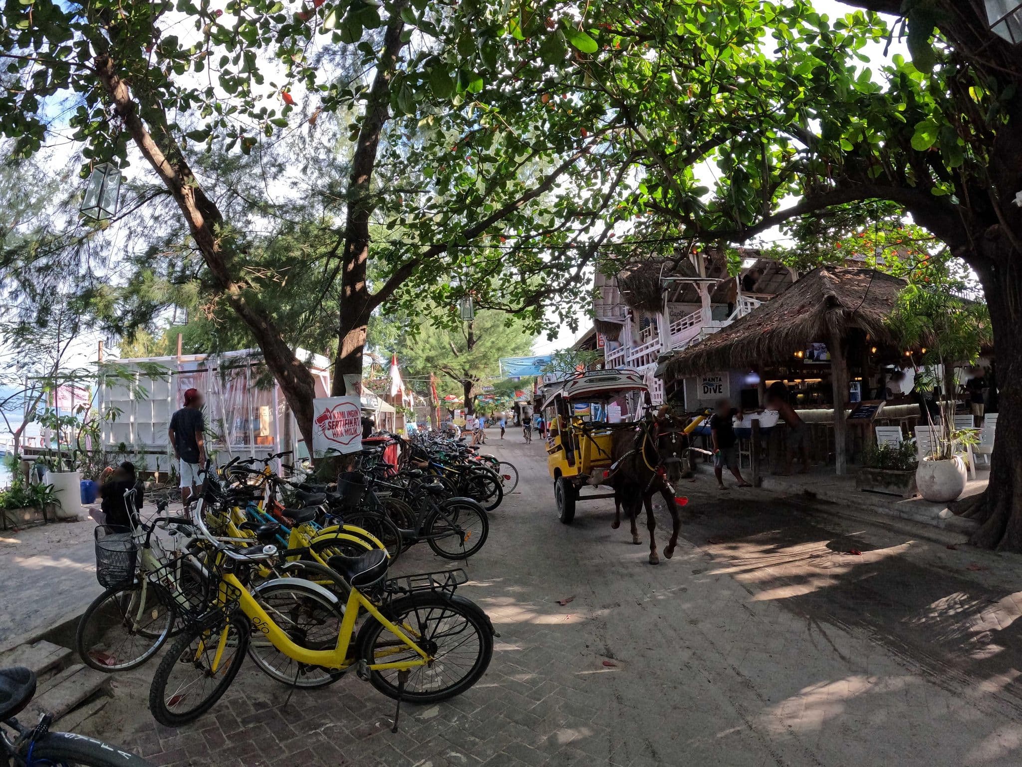 Street view near LC Funk, Gili Trawangan — © lucomsky (CC BY-SA · Mapillary)