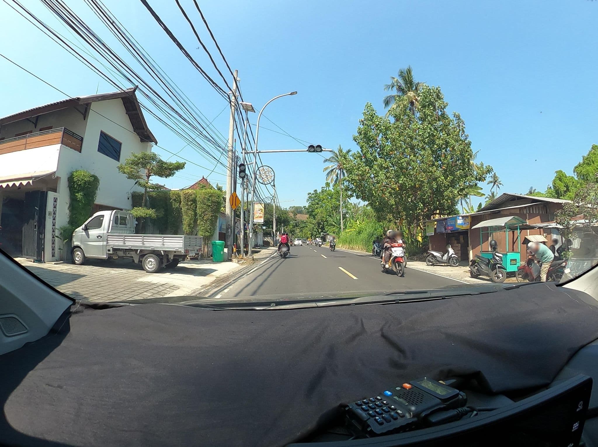 Street view near Bale Kampung, Senggigi — © Kaart_Local (CC BY-SA · Mapillary)