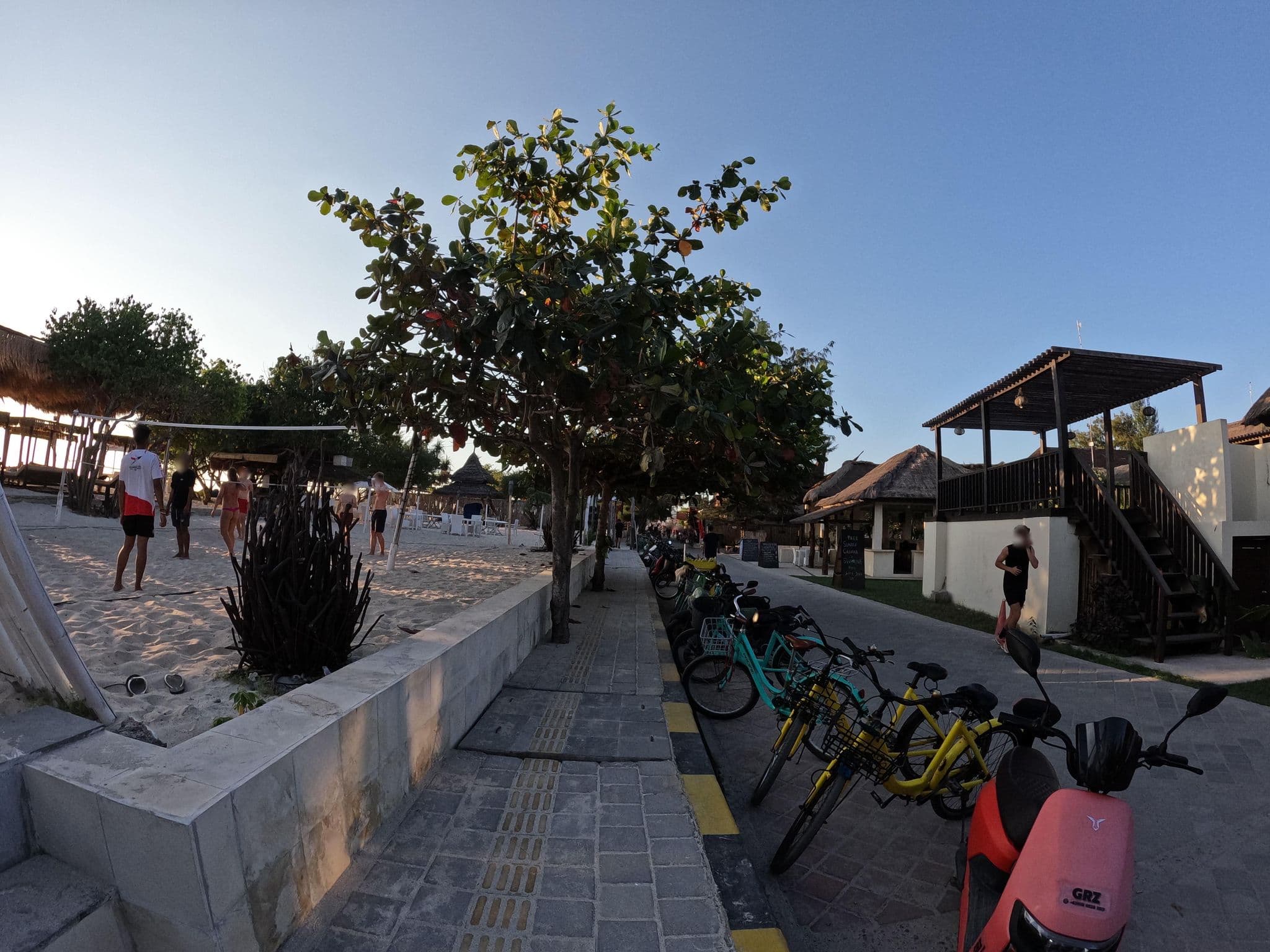 Street view near Mala Garden Resort, Gili Trawangan, Gili Trawangan — © lucomsky (CC BY-SA · Mapillary)
