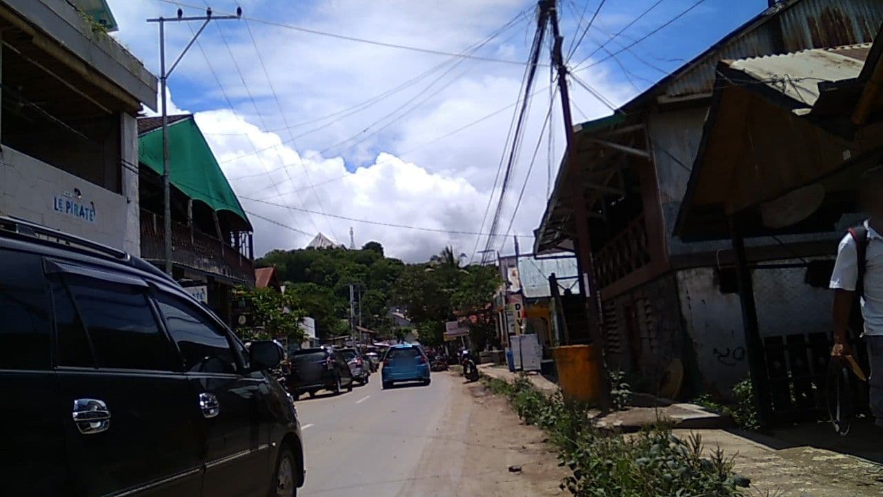 Street view near Harbour Komodo Hotel, Labuan Bajo — © rodionoff (CC BY-SA · Mapillary)