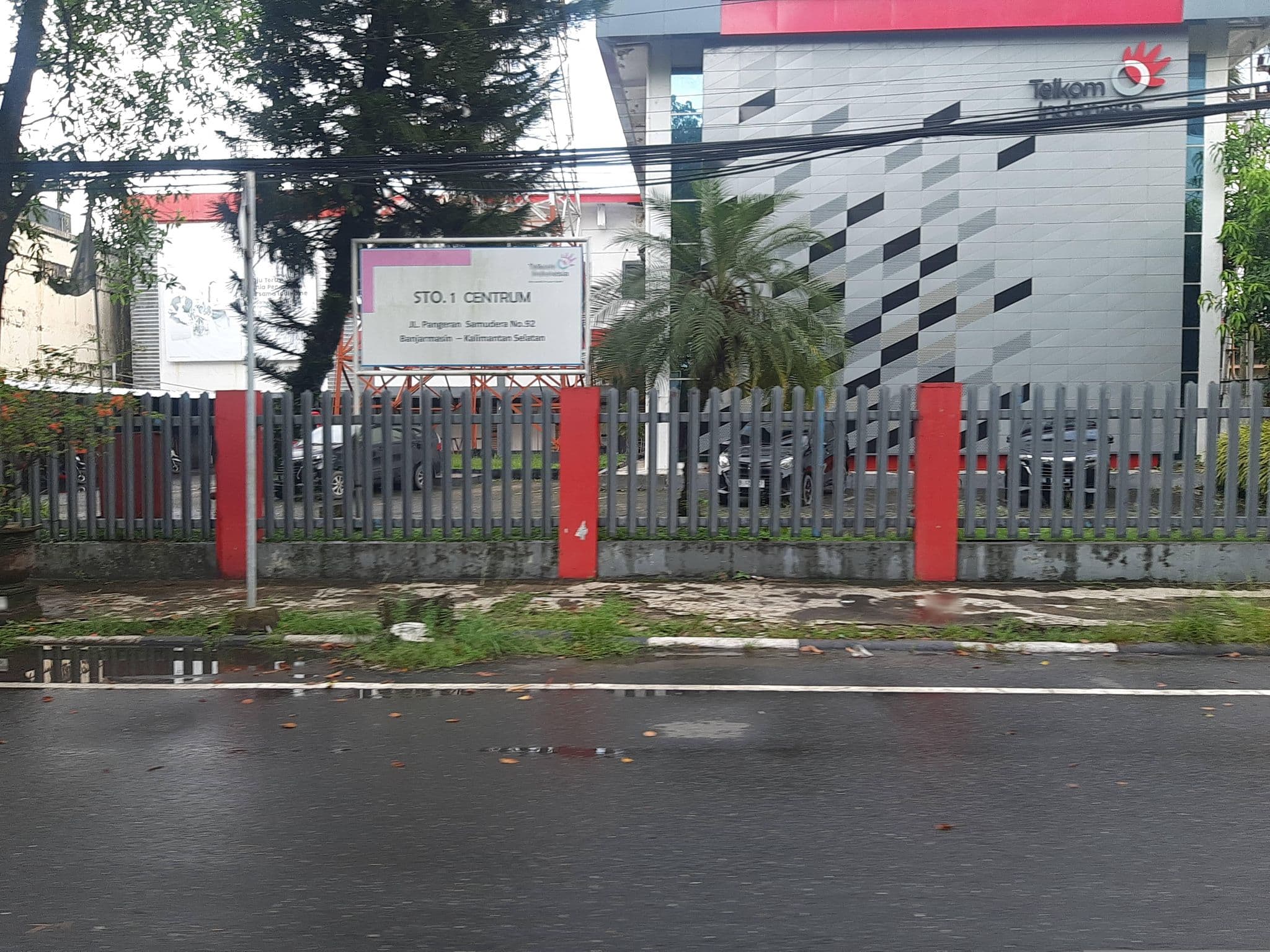 Street view near Mess surya abadi, Banjarmasin — © FenyMufyd (CC BY-SA · Mapillary)