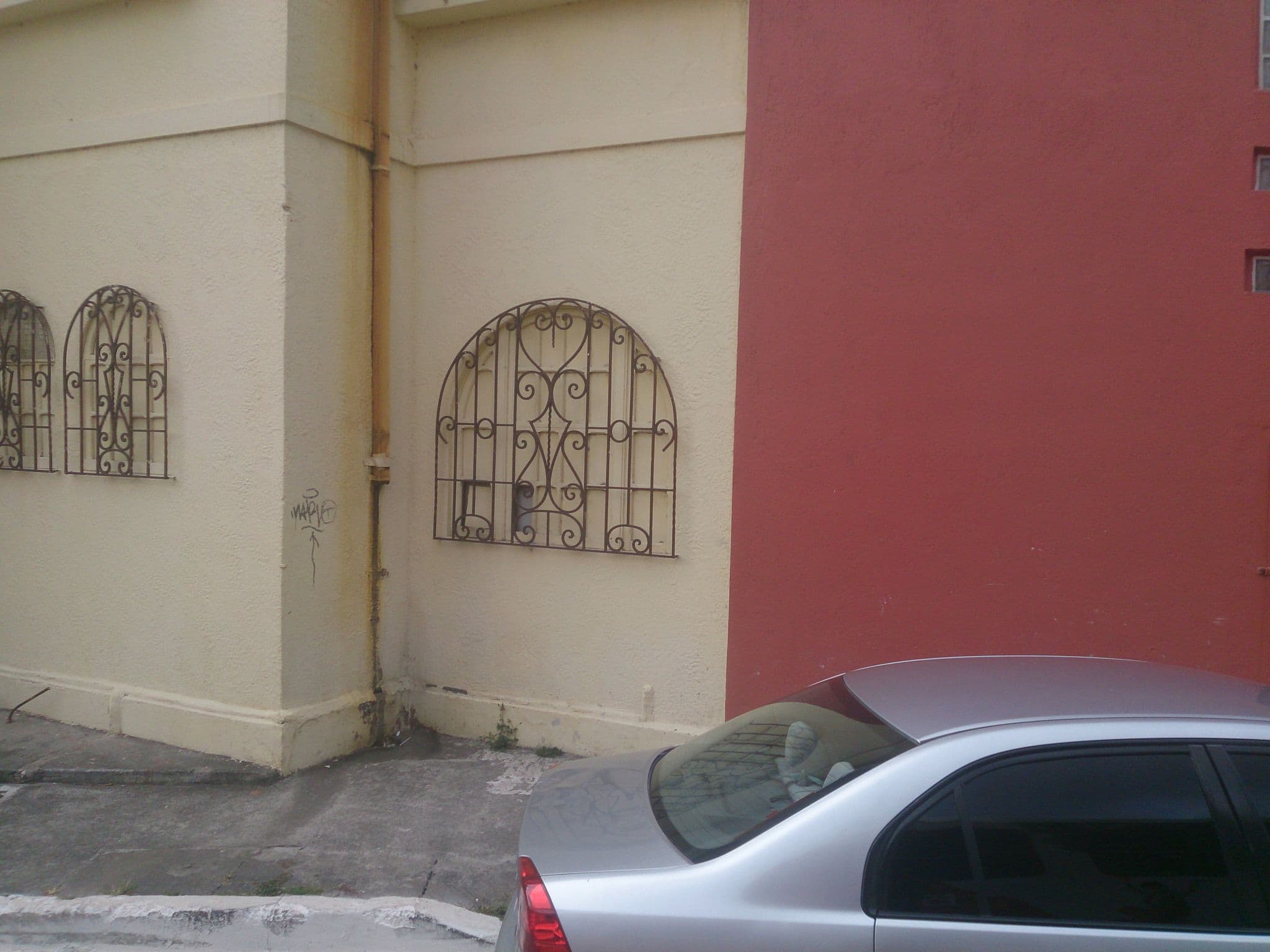 Street view near Casa Leon, San José