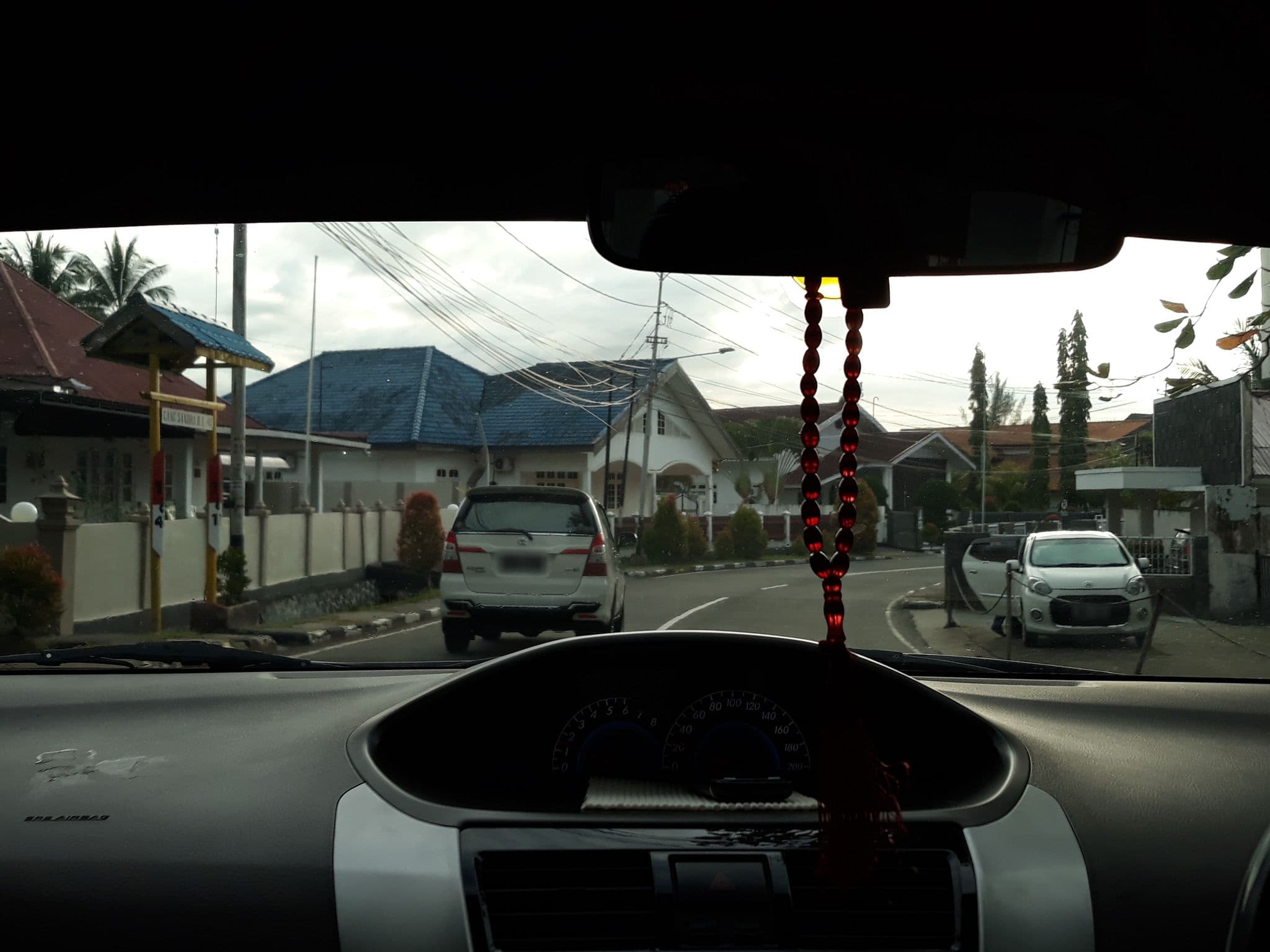 Street view near Gren Alia Cikini Raya - Jakarta Pusat - Jakarta, Balikpapan — © yahyam (CC BY-SA · Mapillary)